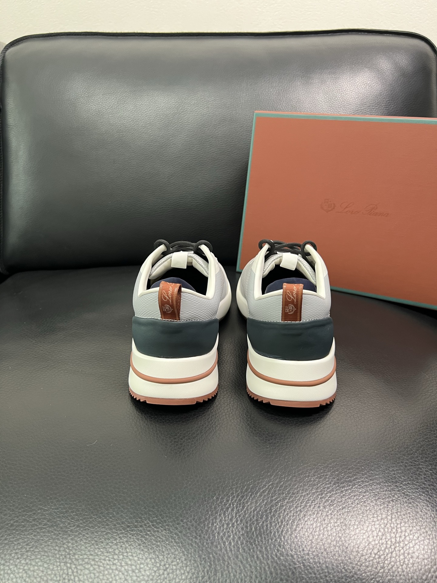 Loro Piana🔍顶级代购🇮🇹 诺悠翩雅 新品专柜同步，鞋面意大利进口牛皮面料，高品质拼接工艺，鞋底