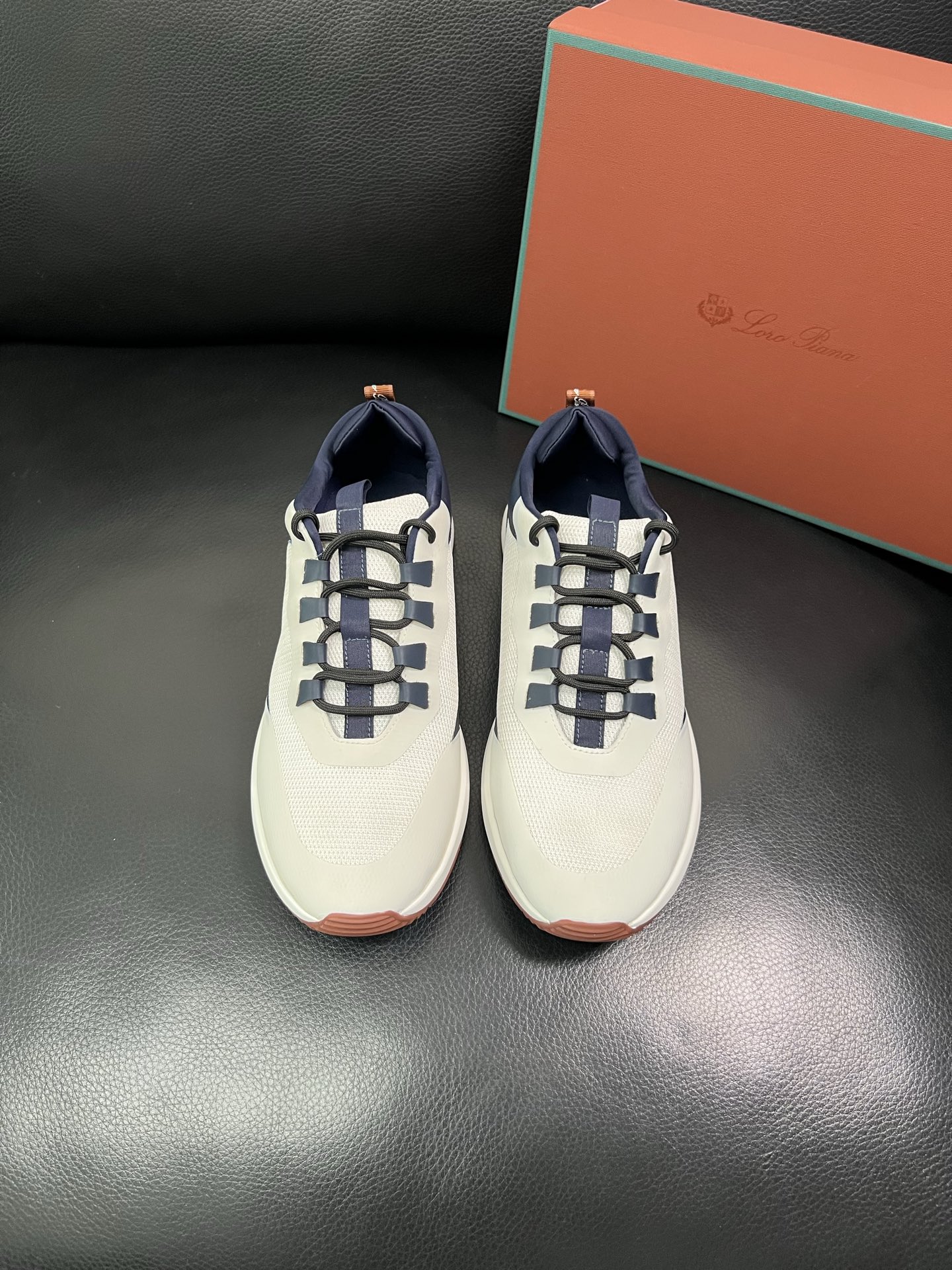 Loro Piana🔍顶级代购🇮🇹 诺悠翩雅 新品专柜同步，鞋面意大利进口牛皮面料，高品质拼接工艺，鞋底
