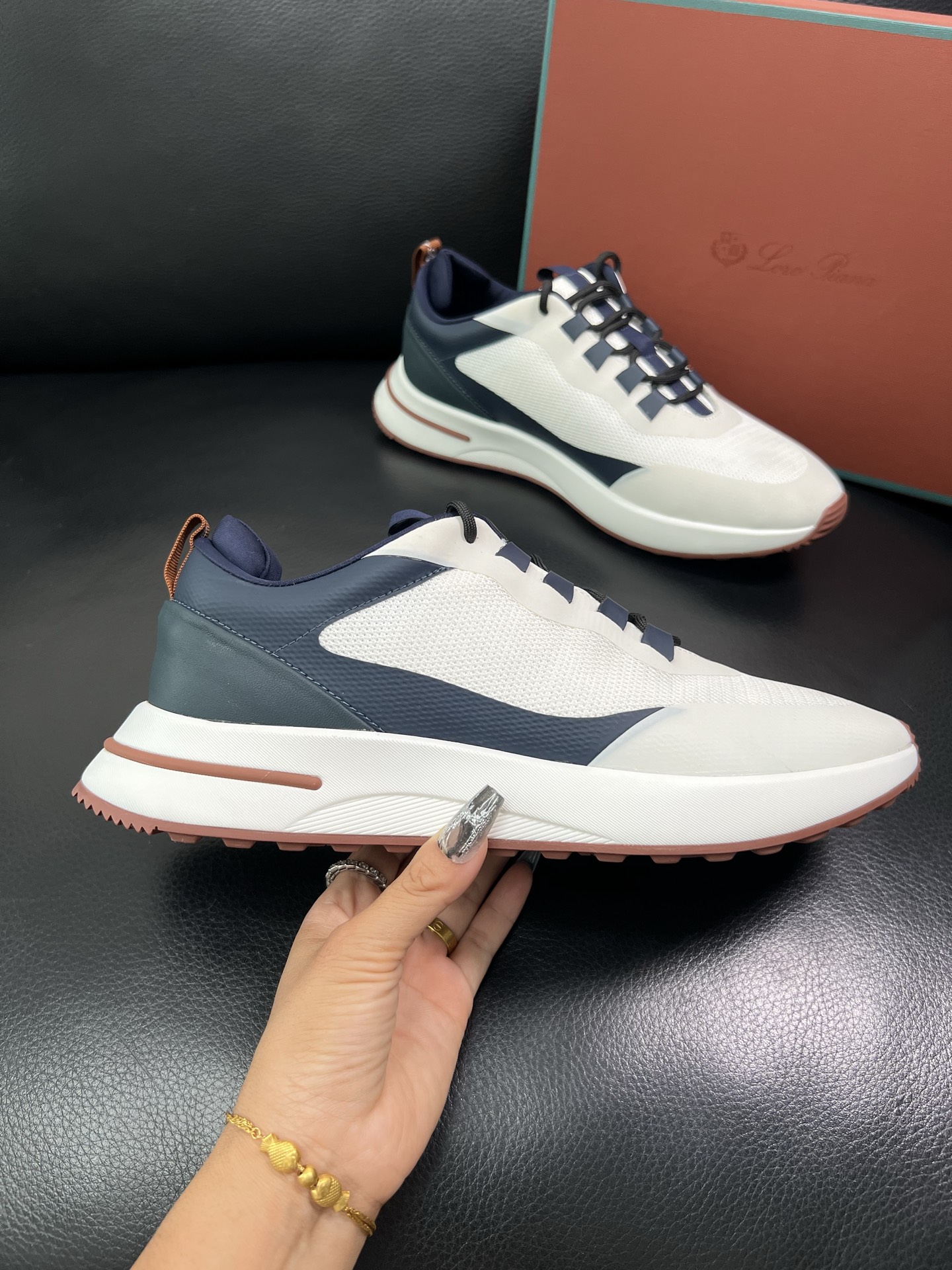 Loro Piana🔍顶级代购🇮🇹 诺悠翩雅 新品专柜同步，鞋面意大利进口牛皮面料，高品质拼接工艺，鞋底
