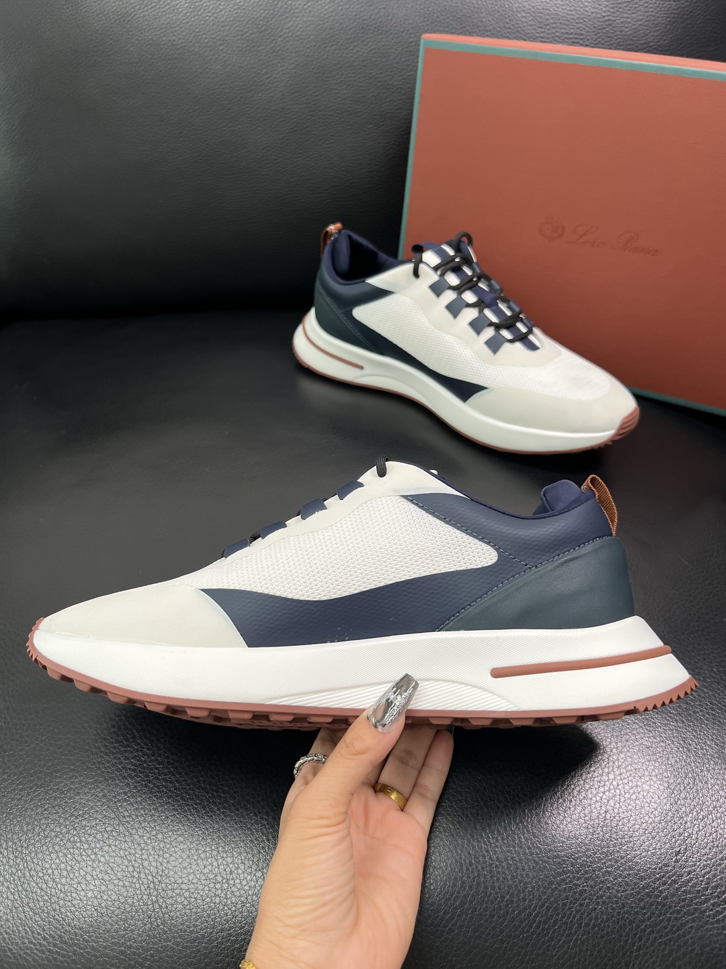 Loro Piana🔍顶级代购🇮🇹 诺悠翩雅 新品专柜同步，鞋面意大利进口牛皮面料，高品质拼接工艺，鞋底