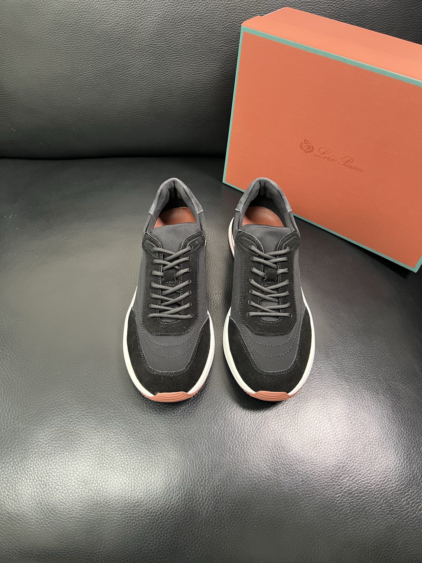 Loro Piana🔍顶级代购🇮🇹 诺悠翩雅 新品专柜同步，鞋面意大利进口牛皮面料，高品质拼接工艺，鞋底