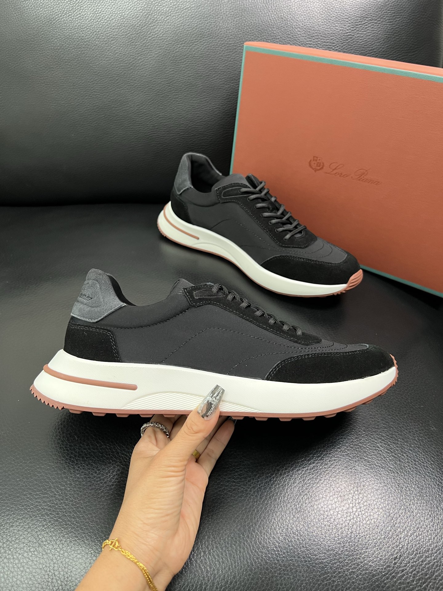 Loro Piana🔍顶级代购🇮🇹 诺悠翩雅 新品专柜同步，鞋面意大利进口牛皮面料，高品质拼接工艺，鞋底