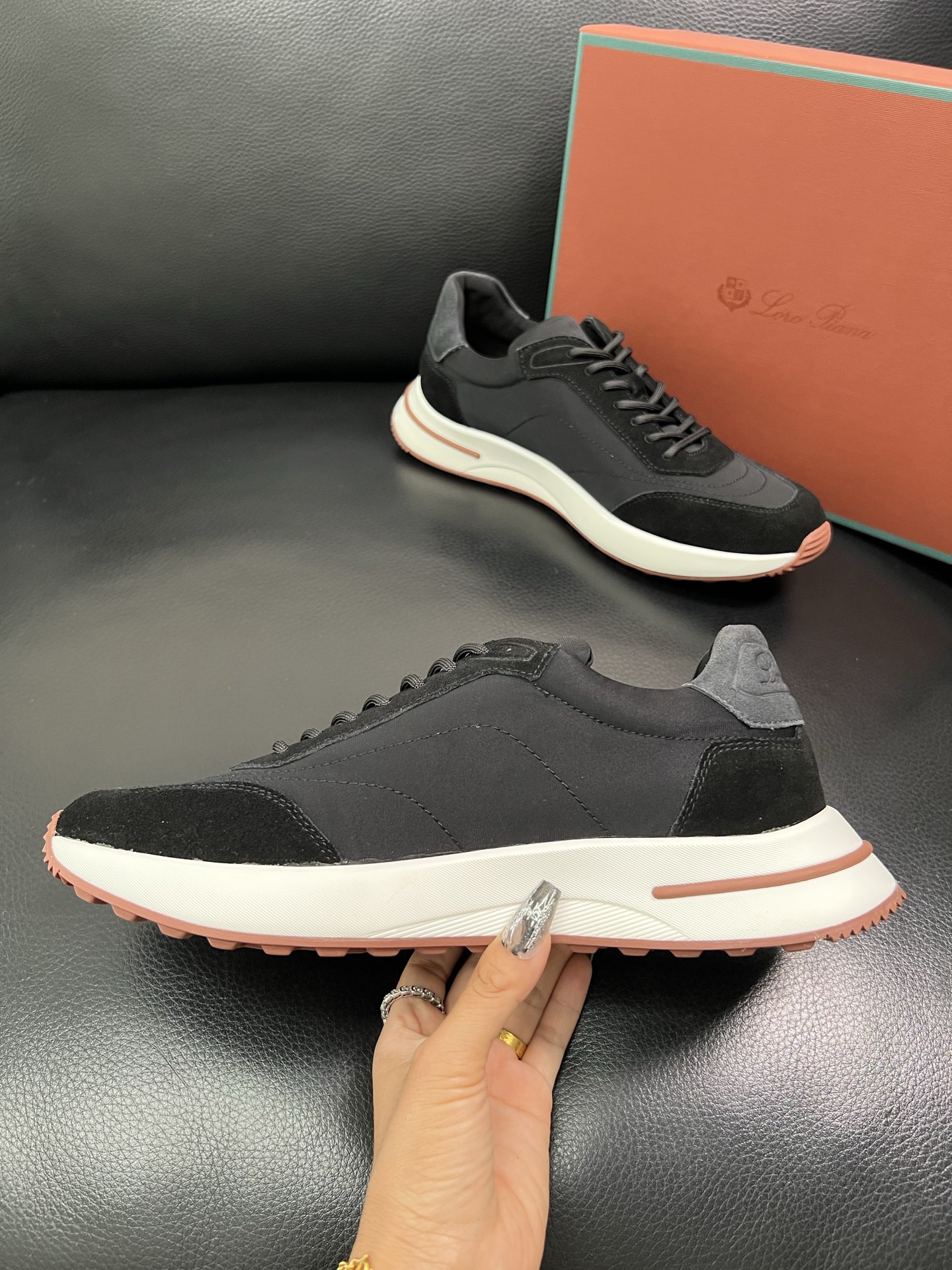 Loro Piana🔍顶级代购🇮🇹 诺悠翩雅 新品专柜同步，鞋面意大利进口牛皮面料，高品质拼接工艺，鞋底