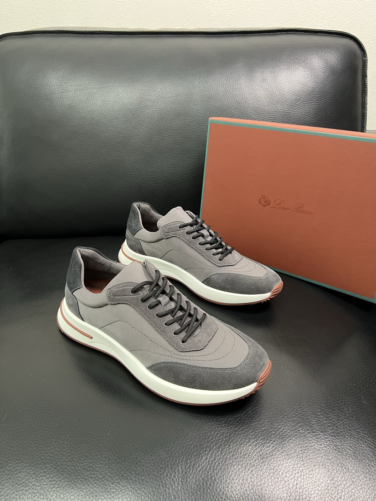 Loro Piana🔍顶级代购🇮🇹 诺悠翩雅 新品专柜同步，鞋面意大利进口牛皮面料，高品质拼接工艺，鞋底