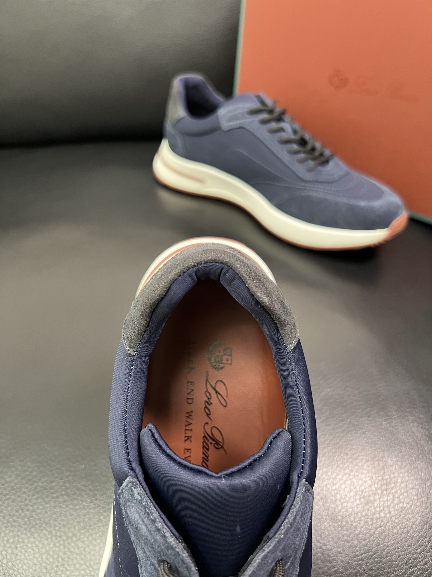 Loro Piana🔍顶级代购🇮🇹 诺悠翩雅 新品专柜同步，鞋面意大利进口牛皮面料，高品质拼接工艺，鞋底