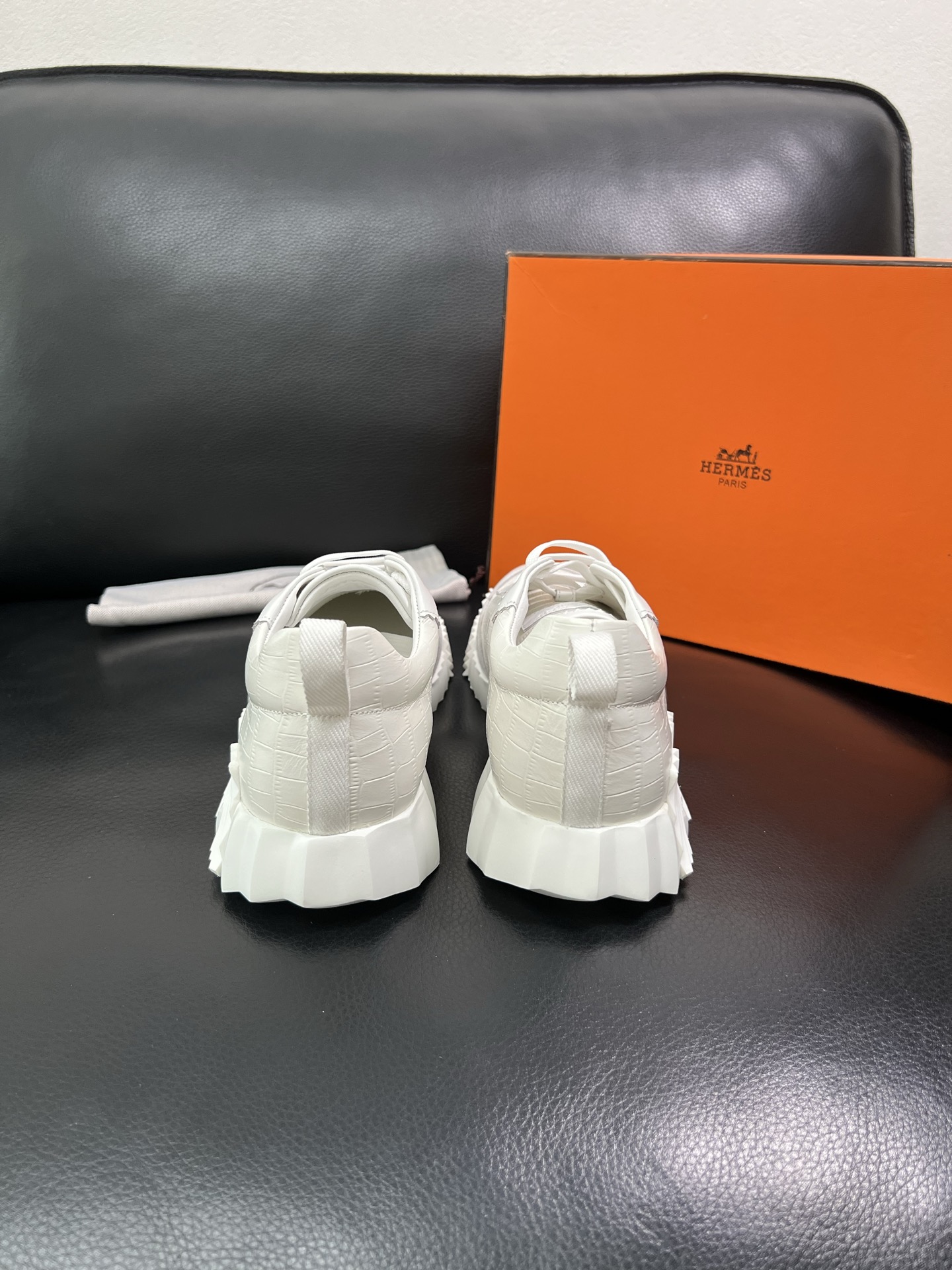 Hermes 🔍顶级代购🇮🇹 爱马仕 专柜同步发售原厂配置，意大利进口原版牛皮面料，高品质拼接工艺，全进