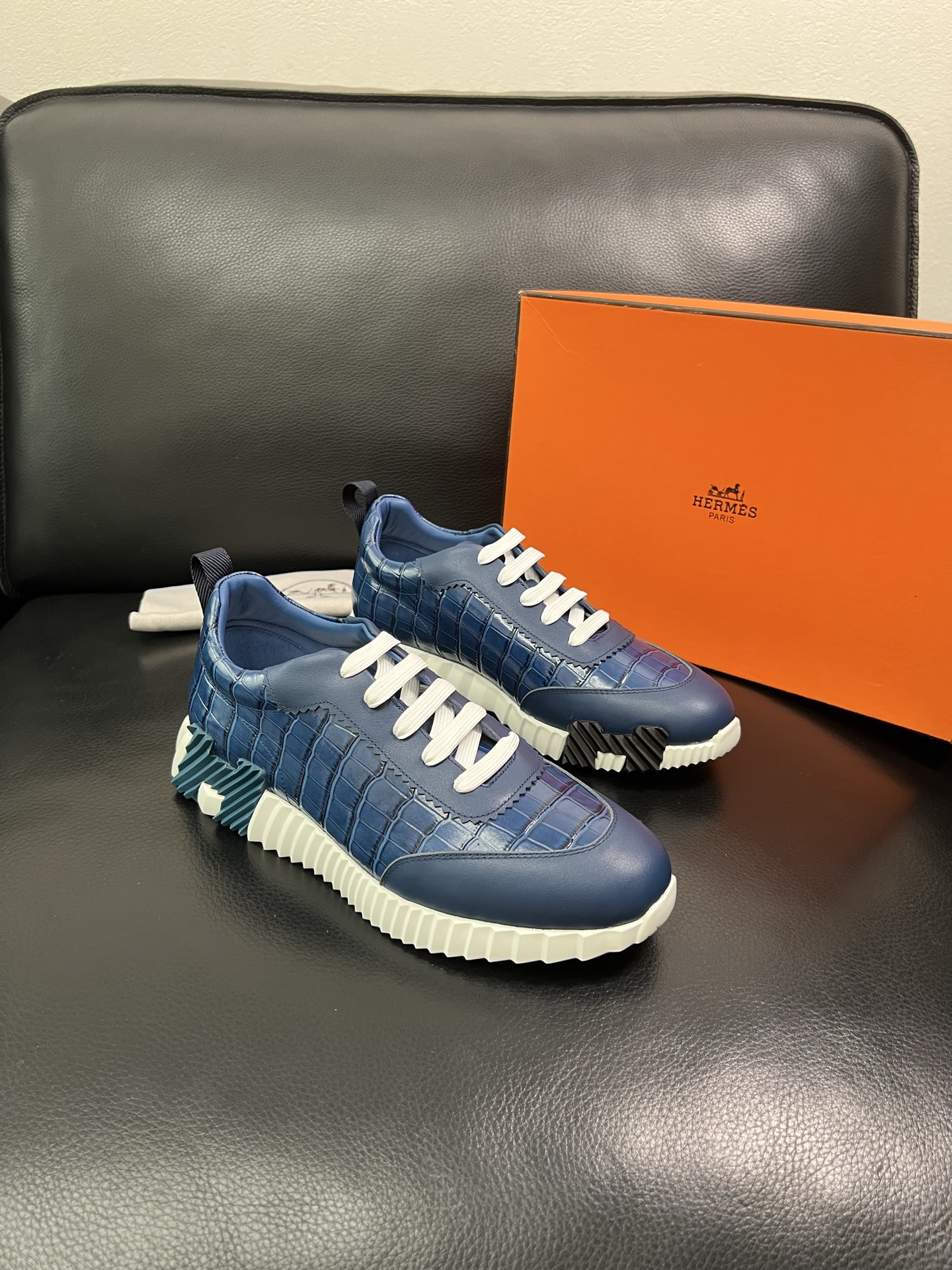 Hermes 🔍顶级代购🇮🇹 爱马仕 专柜同步发售原厂配置，意大利进口原版牛皮面料，高品质拼接工艺，全进