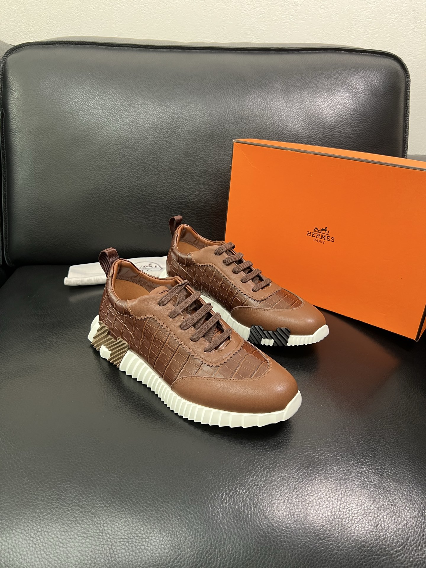 Hermes 🔍顶级代购🇮🇹 爱马仕 专柜同步发售原厂配置，意大利进口原版牛皮面料，高品质拼接工艺，全进