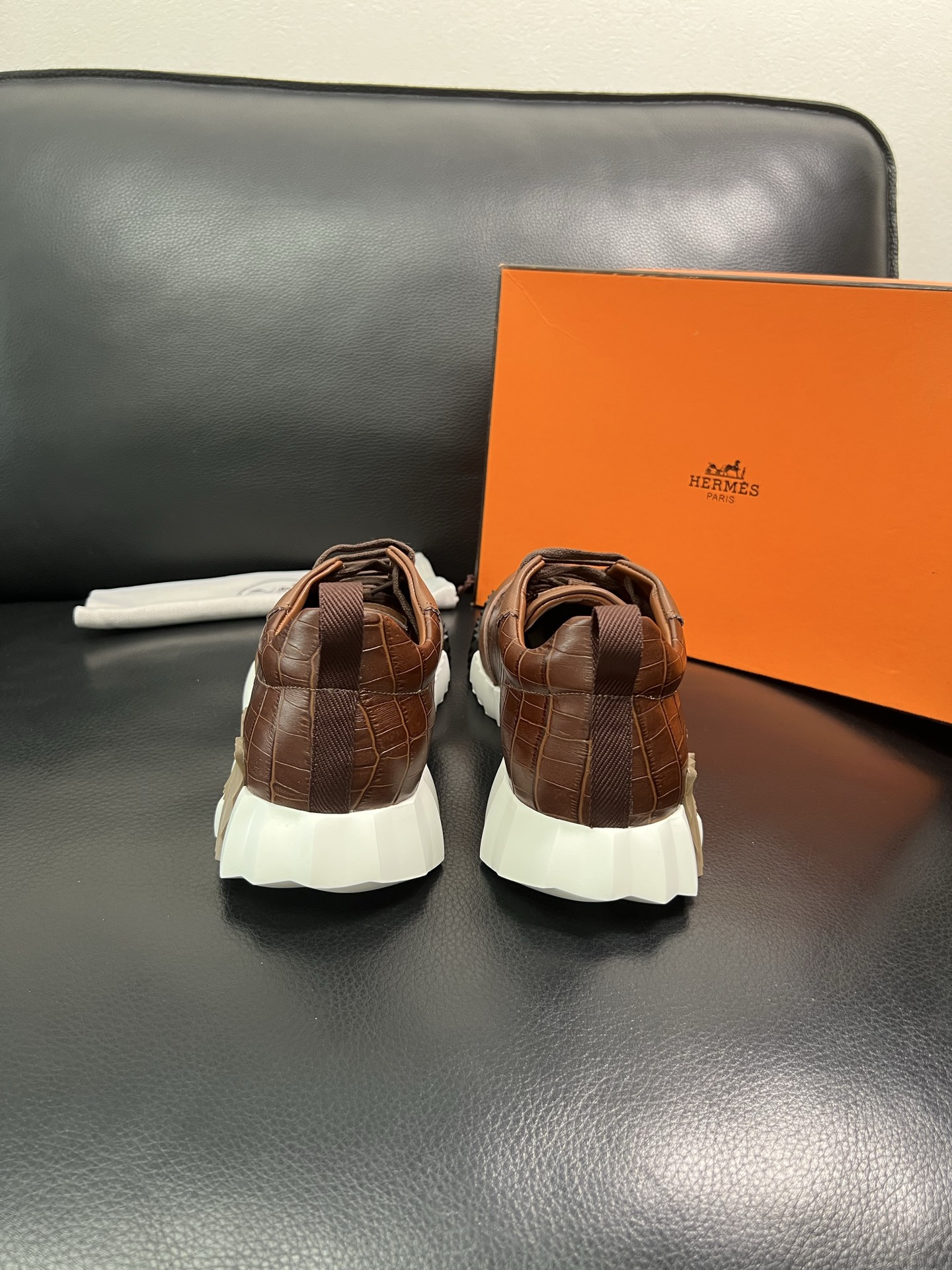 Hermes 🔍顶级代购🇮🇹 爱马仕 专柜同步发售原厂配置，意大利进口原版牛皮面料，高品质拼接工艺，全进
