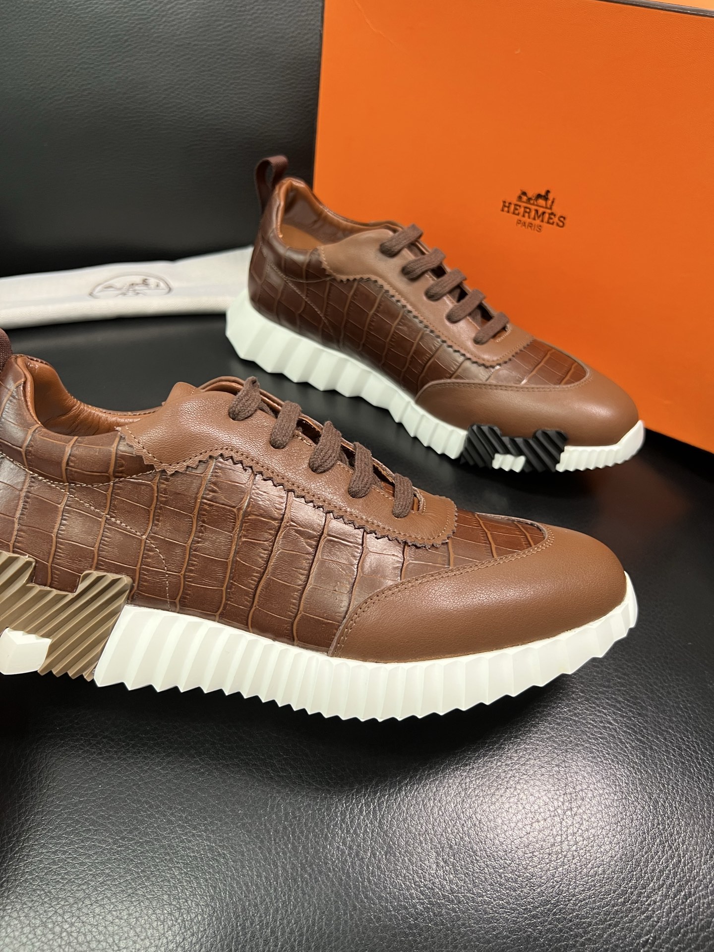 Hermes 🔍顶级代购🇮🇹 爱马仕 专柜同步发售原厂配置，意大利进口原版牛皮面料，高品质拼接工艺，全进