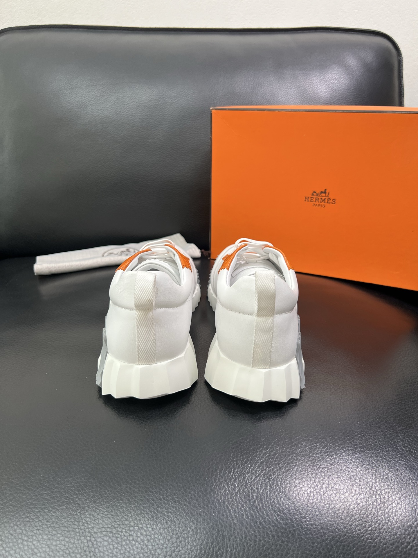 Hermes 🔍顶级代购🇮🇹 爱马仕 专柜同步发售原厂配置，意大利进口原版牛皮面料，高品质拼接工艺，全进