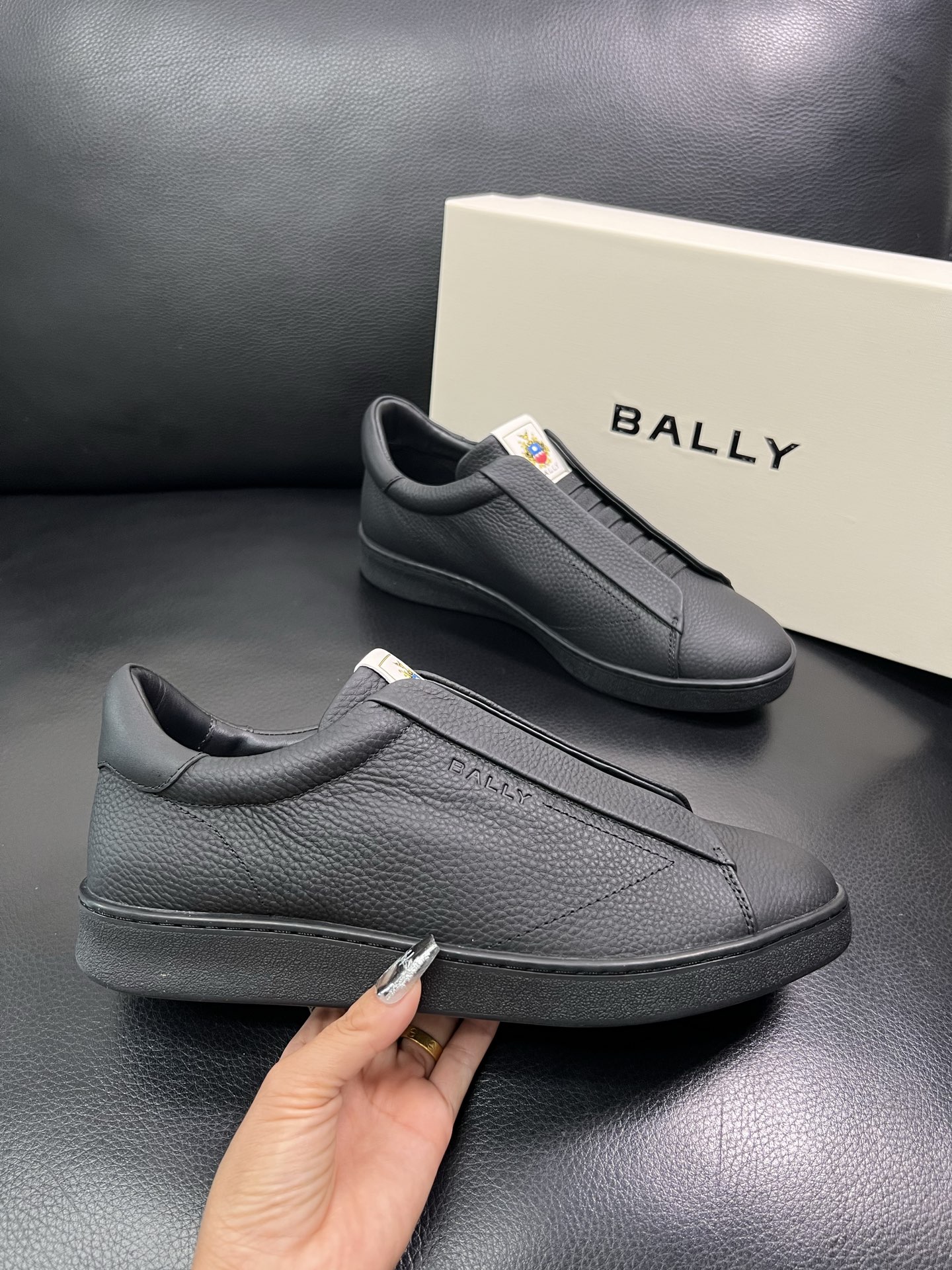 BALLY 顶级工艺品 巴利 经典配色专柜同步，鞋面意大利进口牛皮面料，进口水染牛皮里垫 ，鞋底：原厂特