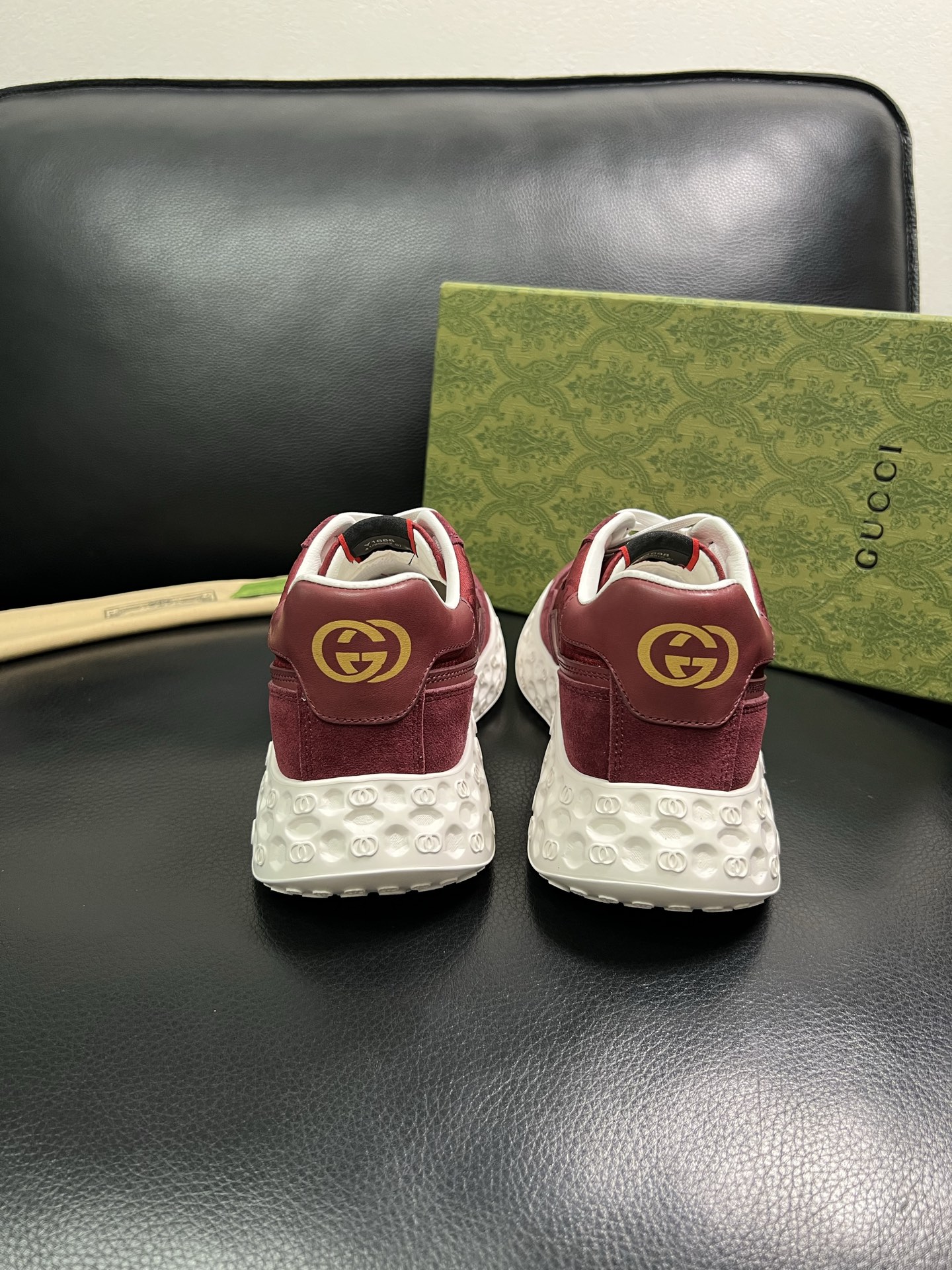 Gucci 顶级代购 古奇 专柜同步 原厂配置意大利进口牛皮搭配网布面料，高品质拼接复杂工艺，进口牛皮内