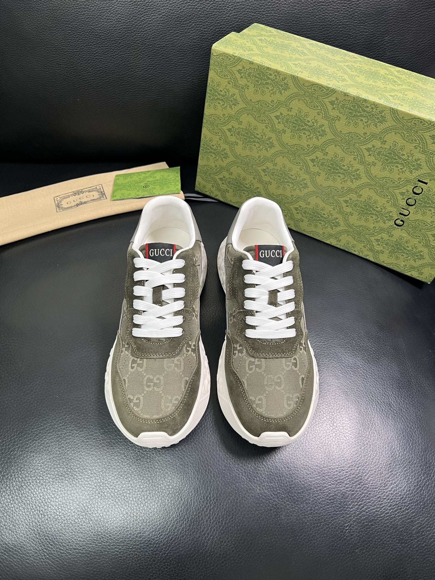 Gucci 顶级代购 古奇 专柜同步 原厂配置意大利进口牛皮搭配网布面料，高品质拼接复杂工艺，进口牛皮内