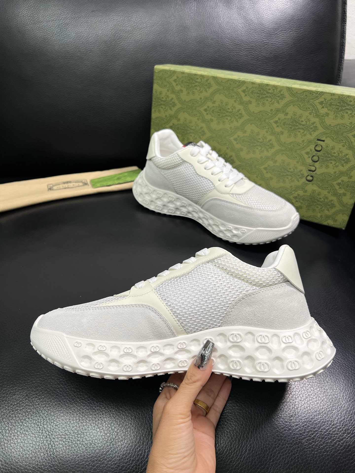 Gucci 顶级代购 古奇 专柜同步 原厂配置意大利进口牛皮搭配网布面料，高品质拼接复杂工艺，进口牛皮内