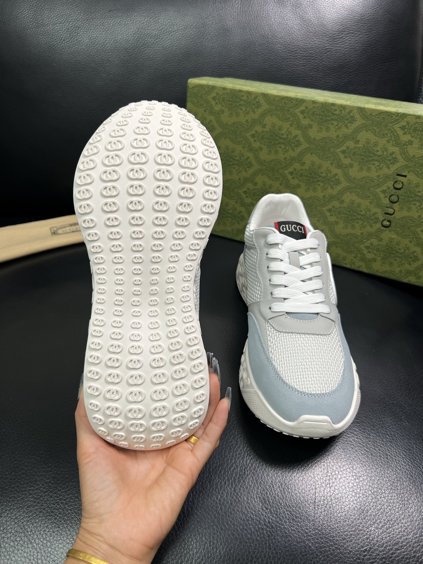 Gucci 顶级代购 古奇 专柜同步 原厂配置意大利进口牛皮搭配网布面料，高品质拼接复杂工艺，进口牛皮内