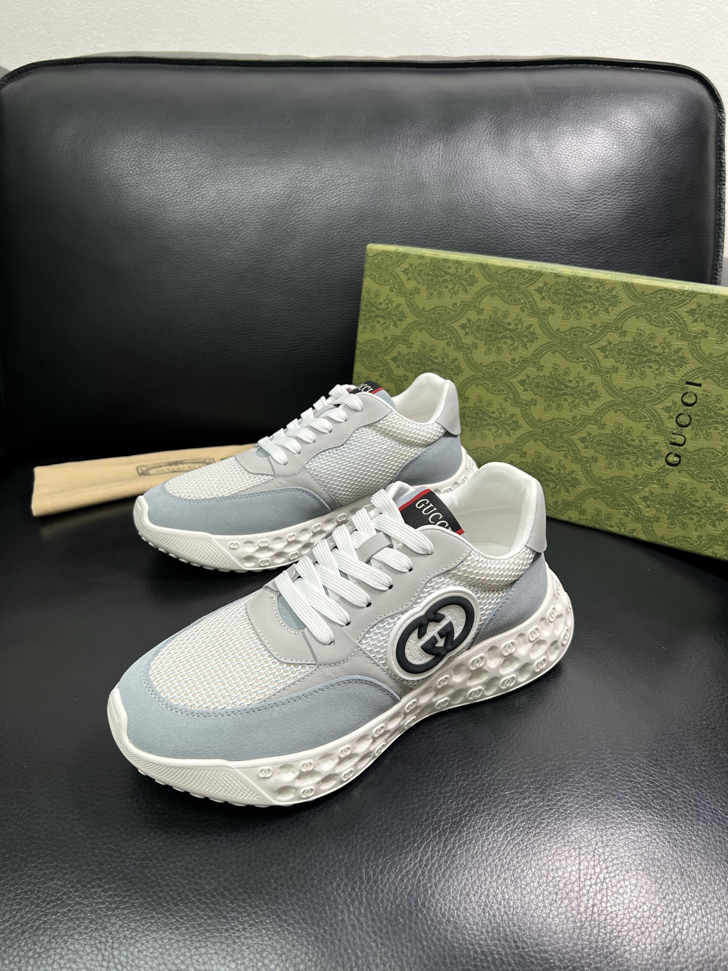 Gucci 顶级代购 古奇 专柜同步 原厂配置意大利进口牛皮搭配网布面料，高品质拼接复杂工艺，进口牛皮内