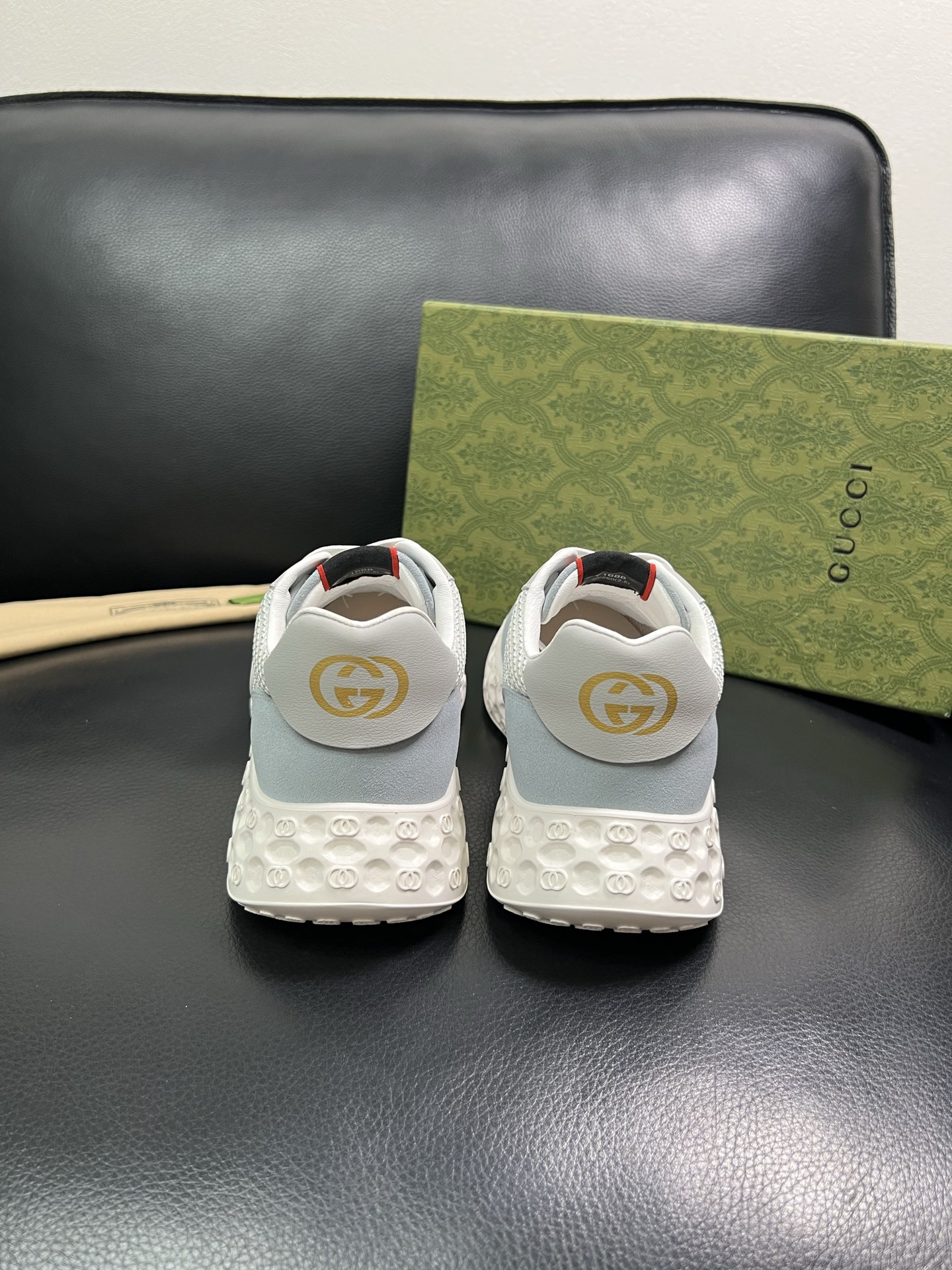 Gucci 顶级代购 古奇 专柜同步 原厂配置意大利进口牛皮搭配网布面料，高品质拼接复杂工艺，进口牛皮内