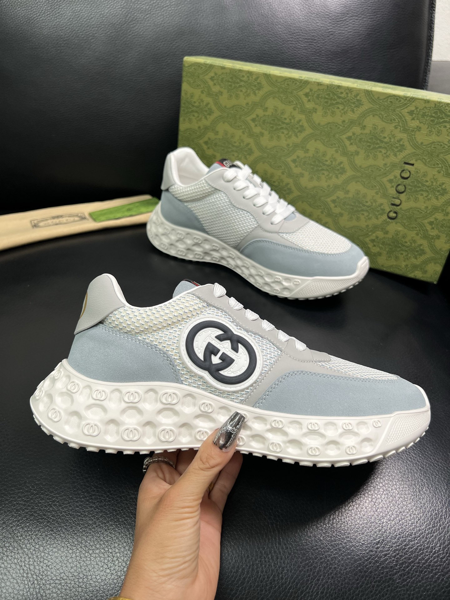 Gucci 顶级代购 古奇 专柜同步 原厂配置意大利进口牛皮搭配网布面料，高品质拼接复杂工艺，进口牛皮内