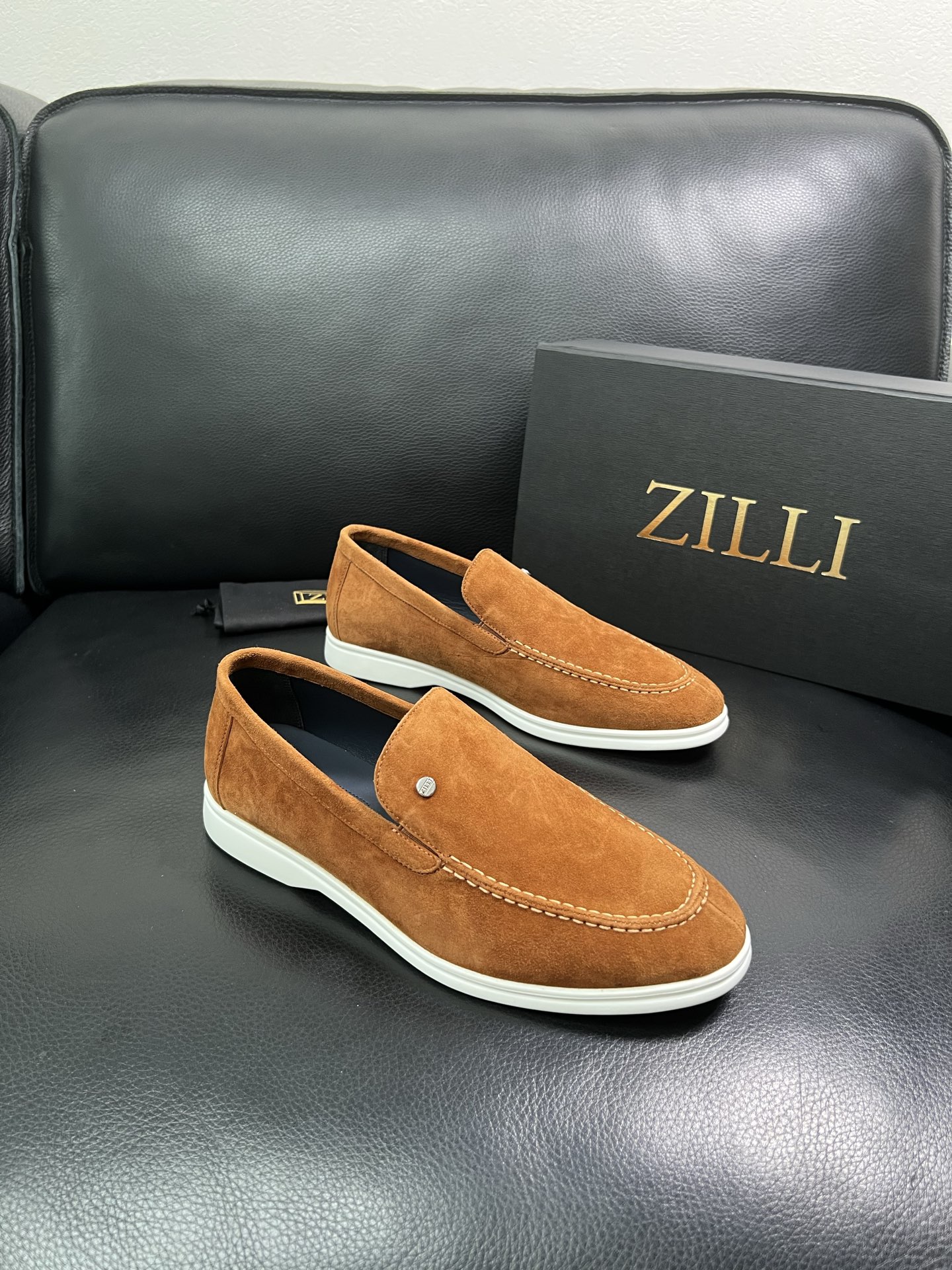 ZILLI 顶级代购 专柜同步发售原厂配置，意大利进口原版牛皮面料，进口水染牛里 ，鞋底：原厂特供原版底