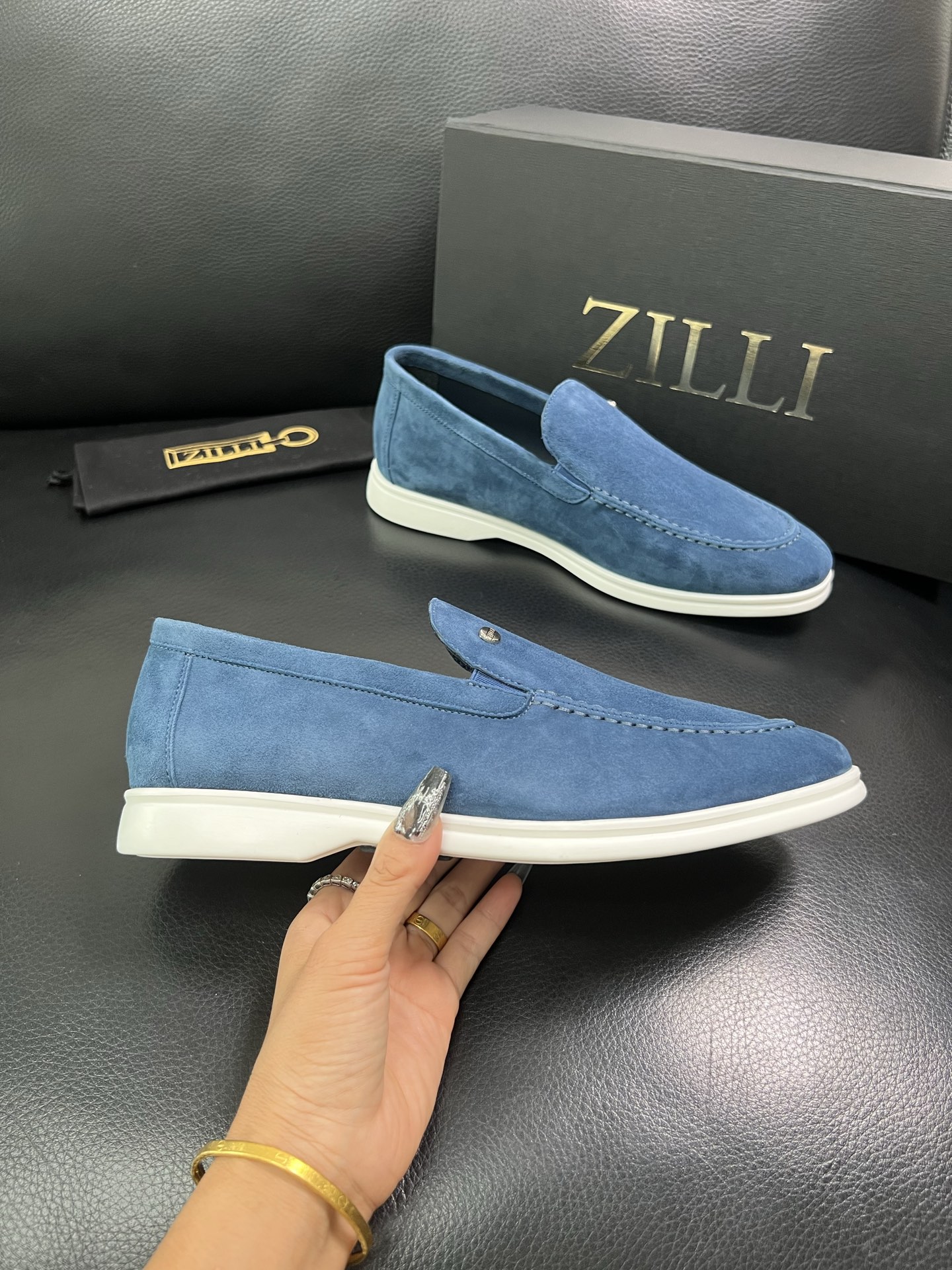 ZILLI 顶级代购 专柜同步发售原厂配置，意大利进口原版牛皮面料，进口水染牛里 ，鞋底：原厂特供原版底