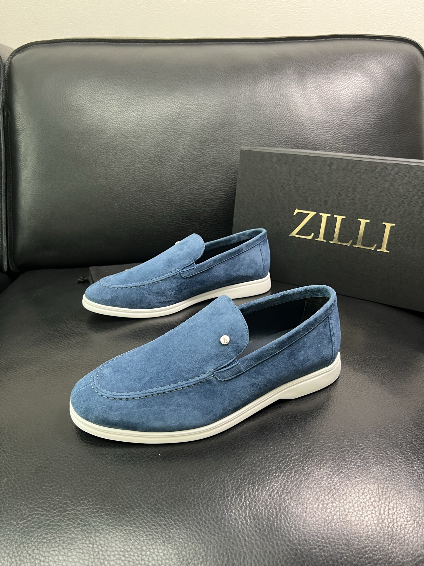 ZILLI 顶级代购 专柜同步发售原厂配置，意大利进口原版牛皮面料，进口水染牛里 ，鞋底：原厂特供原版底