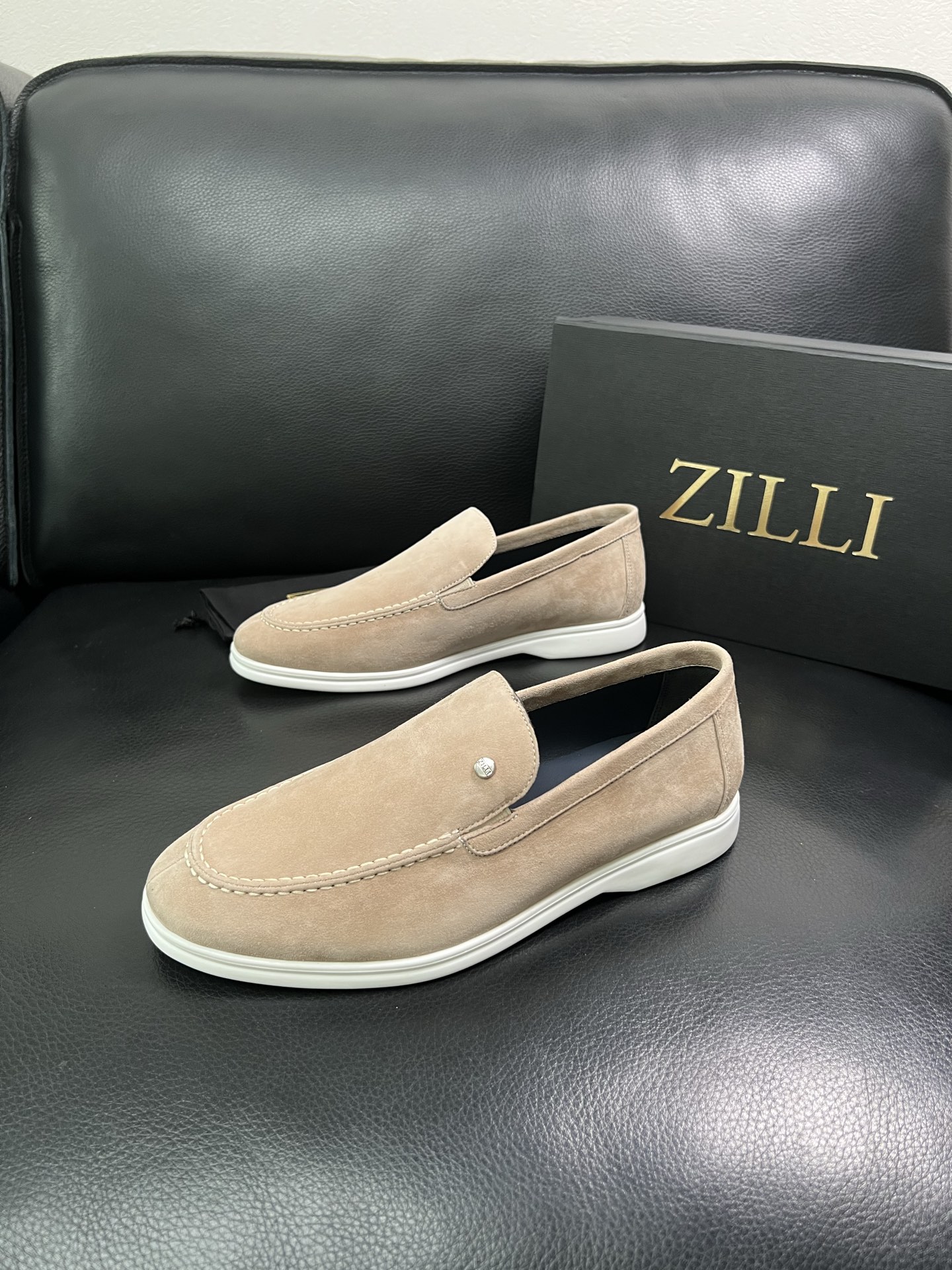 ZILLI 顶级代购 专柜同步发售原厂配置，意大利进口原版牛皮面料，进口水染牛里 ，鞋底：原厂特供原版底