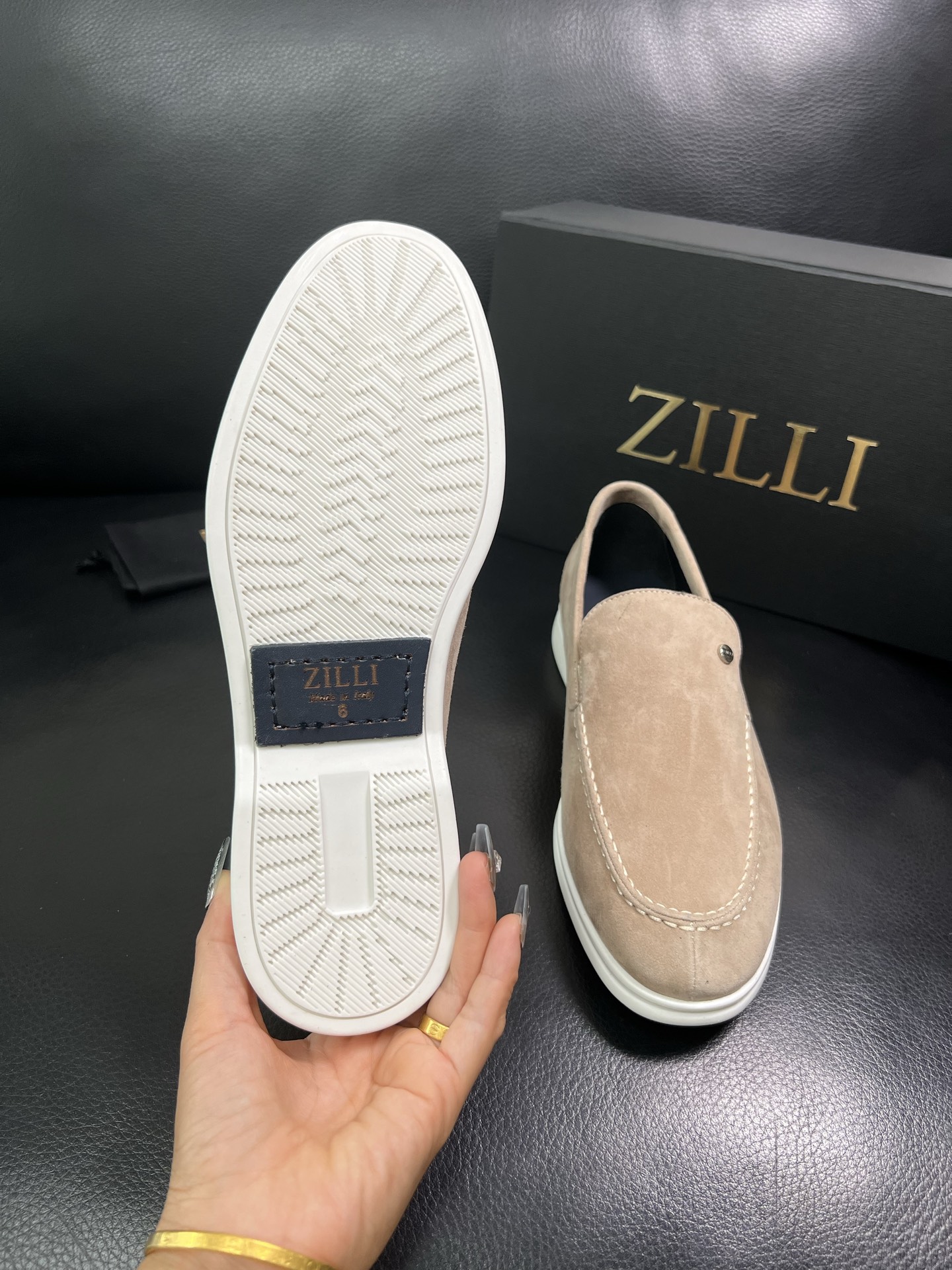 ZILLI 顶级代购 专柜同步发售原厂配置，意大利进口原版牛皮面料，进口水染牛里 ，鞋底：原厂特供原版底