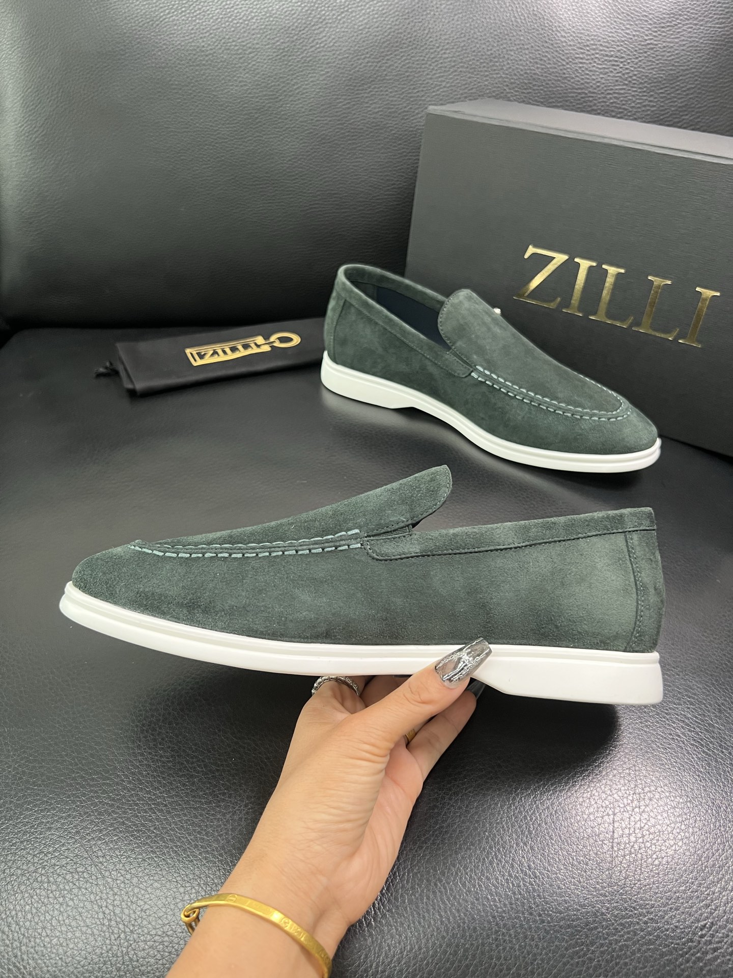 ZILLI 顶级代购 专柜同步发售原厂配置，意大利进口原版牛皮面料，进口水染牛里 ，鞋底：原厂特供原版底