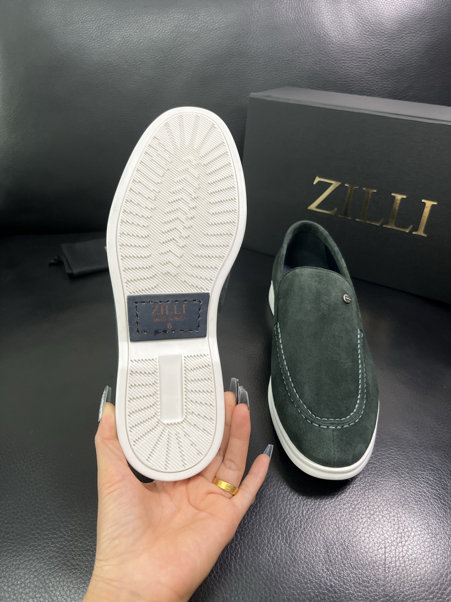 ZILLI 顶级代购 专柜同步发售原厂配置，意大利进口原版牛皮面料，进口水染牛里 ，鞋底：原厂特供原版底