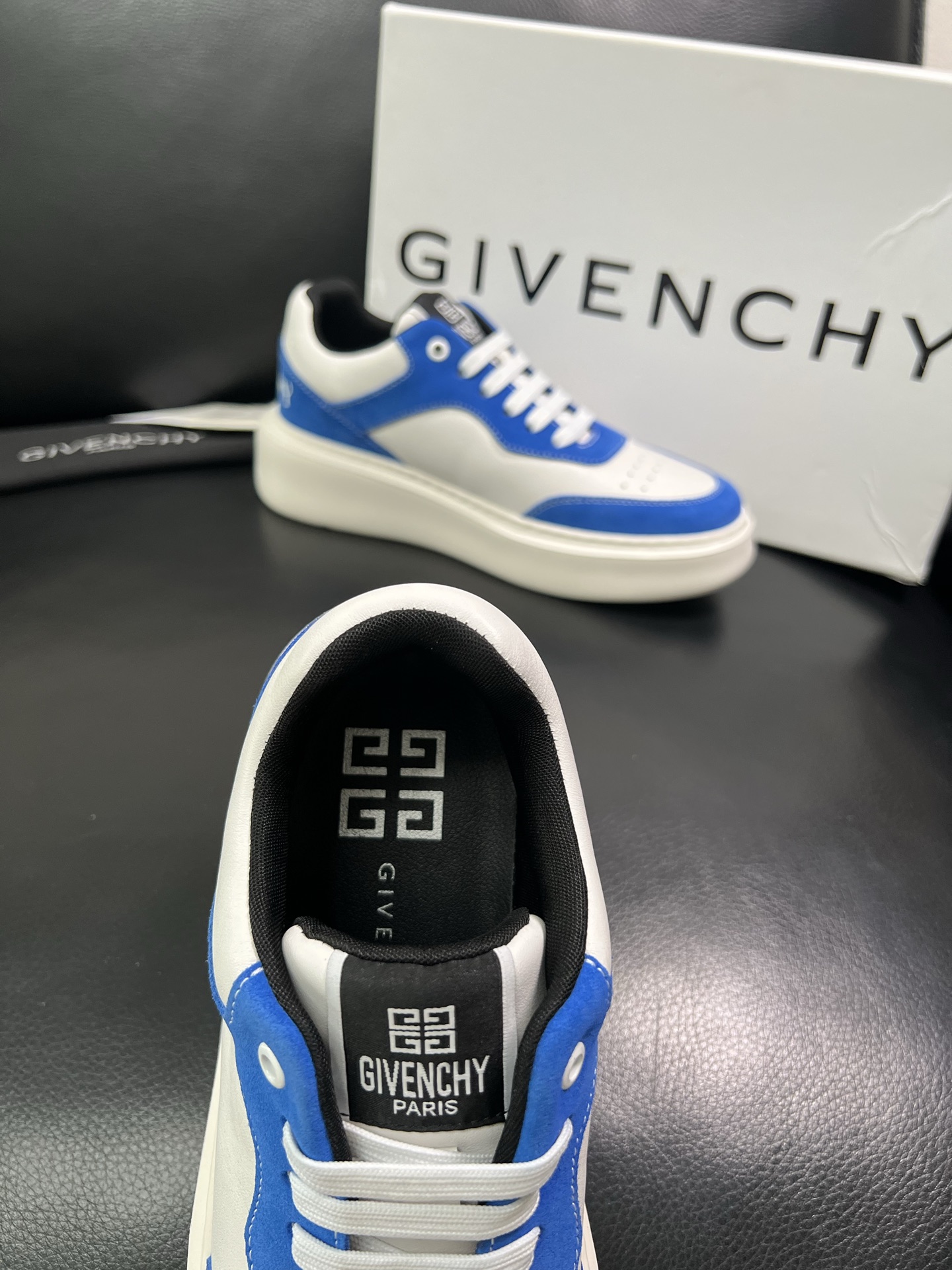 Givenchy 🔍顶级代购🇮🇹 纪梵希 新品专柜同步原厂配置，意大利进口牛皮面料，全鞋配件私模打造，柔