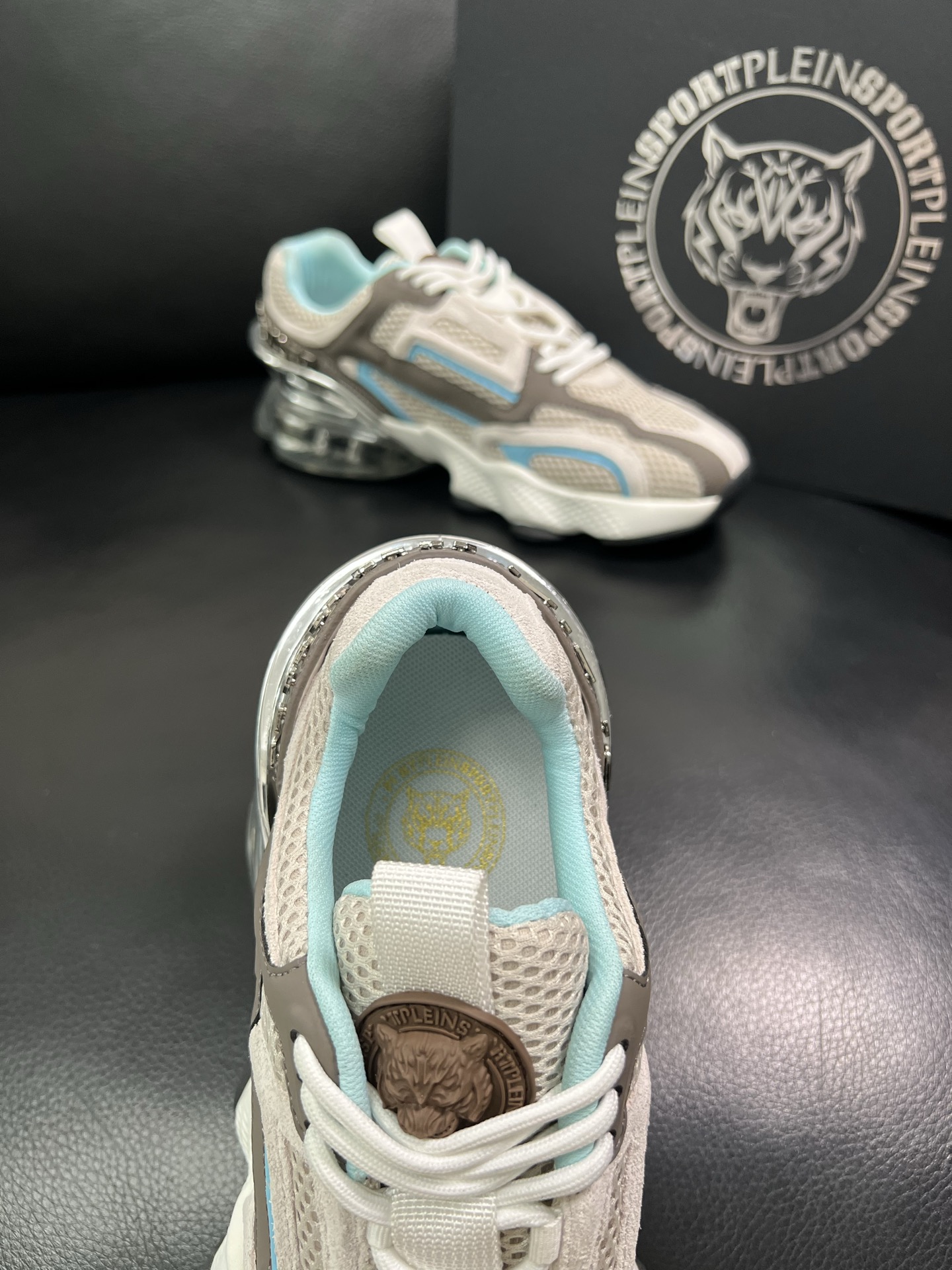 PHILIPP PLEIN 顶级代购 菲利普PP 新品专柜同步原厂配置，意大利进口牛皮搭配网布面料，全鞋