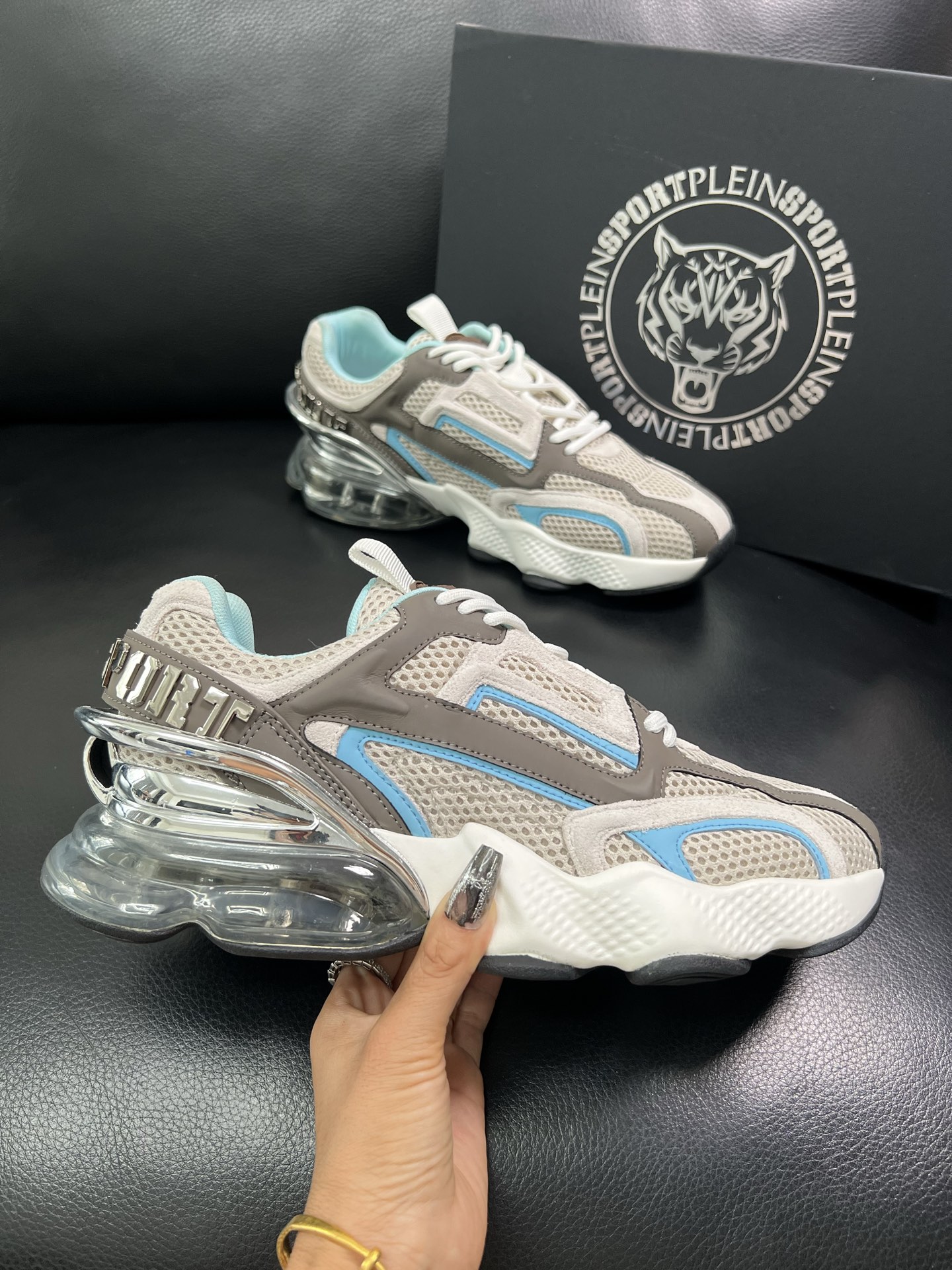 PHILIPP PLEIN 顶级代购 菲利普PP 新品专柜同步原厂配置，意大利进口牛皮搭配网布面料，全鞋