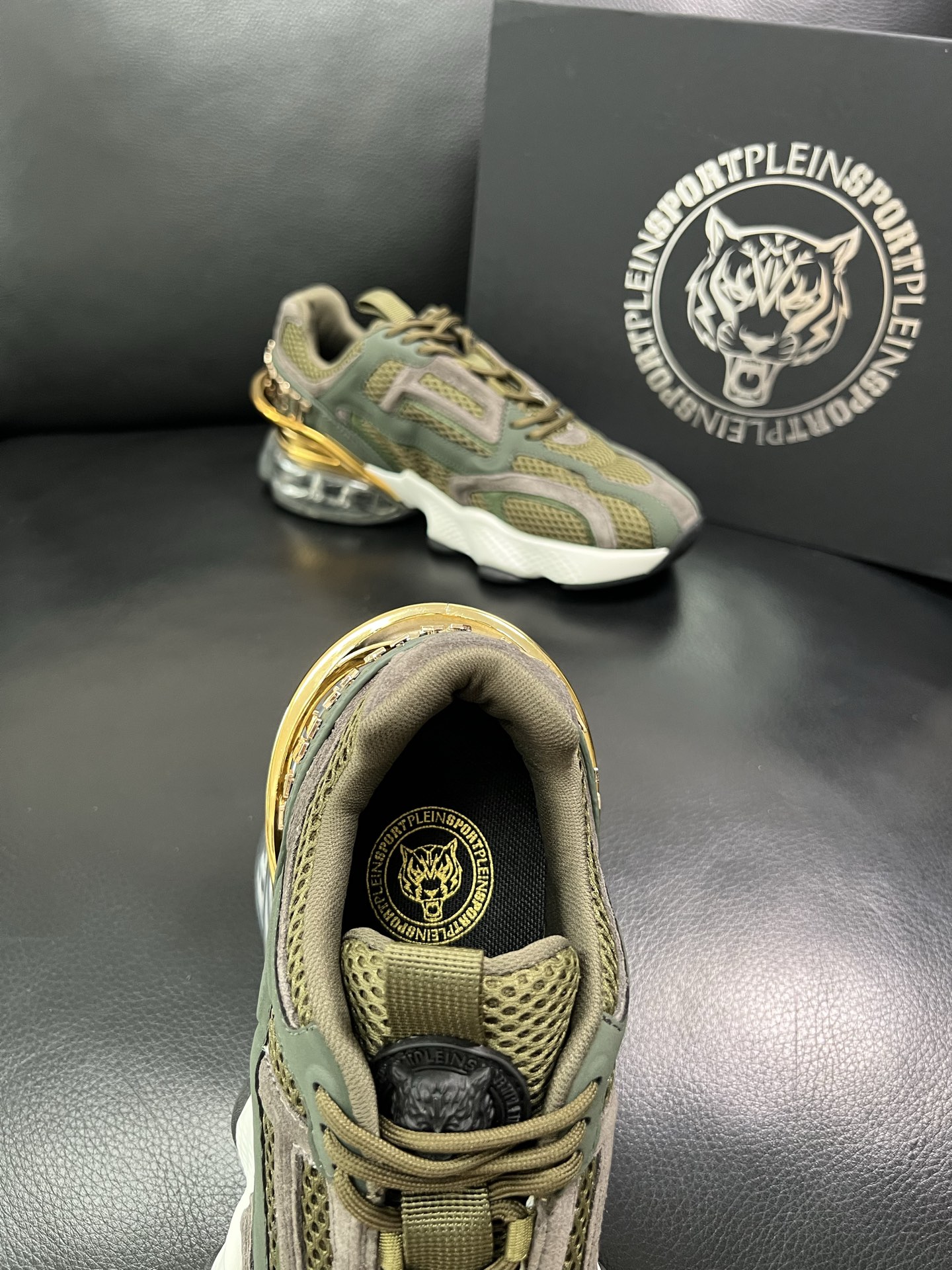PHILIPP PLEIN 顶级代购 菲利普PP 新品专柜同步原厂配置，意大利进口牛皮搭配网布面料，全鞋