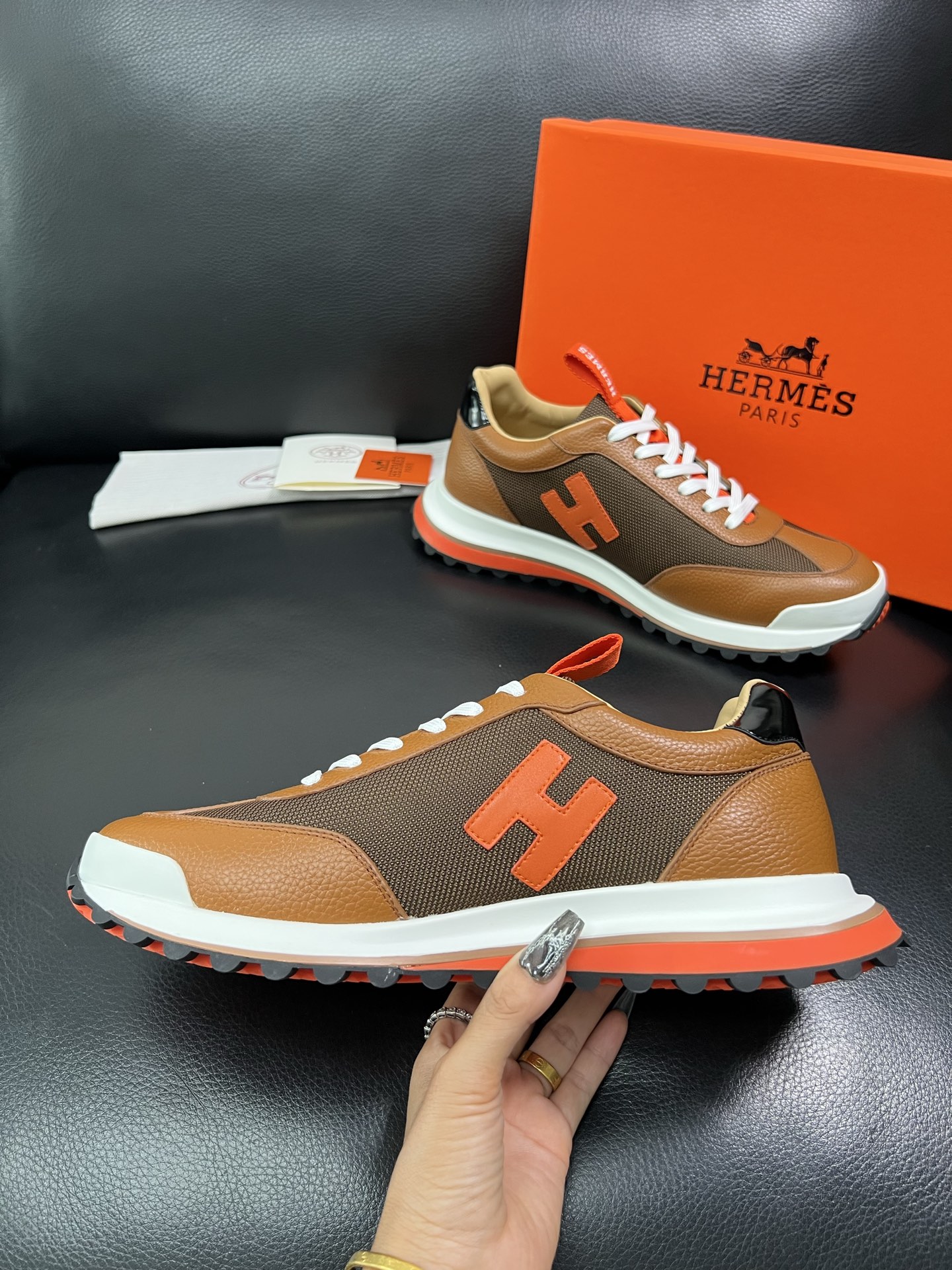 Hermes 顶级代购 爱马仕 专柜同步发售原厂配置，意大利进口原版牛皮拼网面布料，高品质拼接工艺，全进