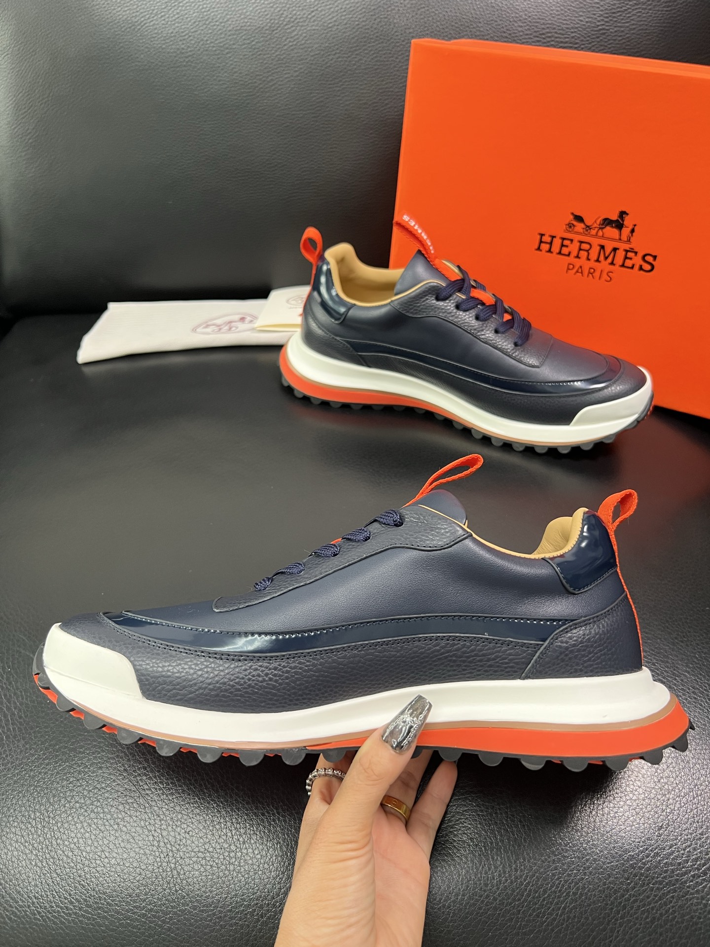 Hermes 顶级代购 爱马仕 专柜同步发售原厂配置，意大利进口原版牛皮面料，高品质拼接工艺，全进口水染