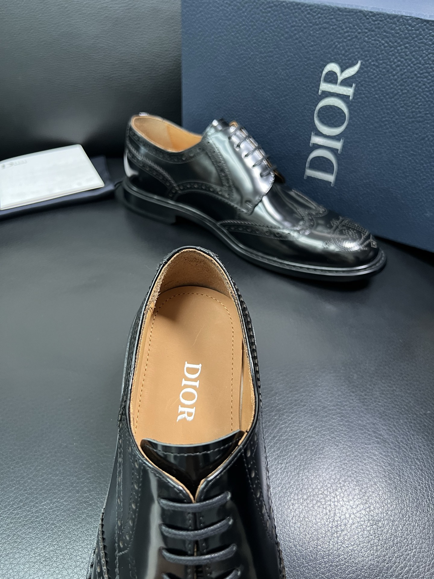 Dior 顶级代购 迪奥 专柜同步 原厂配置，意大利进口牛皮，全进口水染牛皮里垫，鞋底：原厂特供原版底超