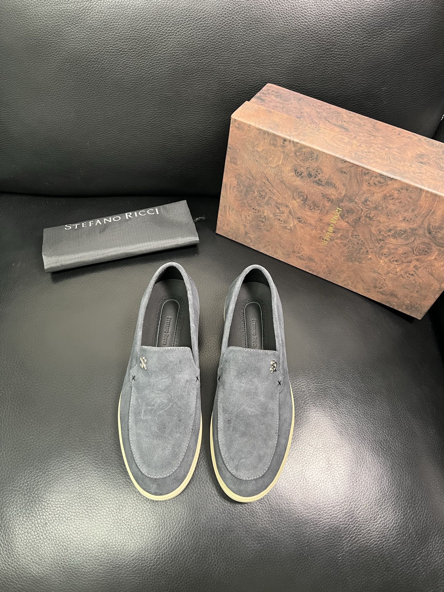 StefanoRicci 顶级代购 史蒂芬 劳尼治 专柜新品同步，鞋面意大利进口牛皮面料，进口水染牛皮内