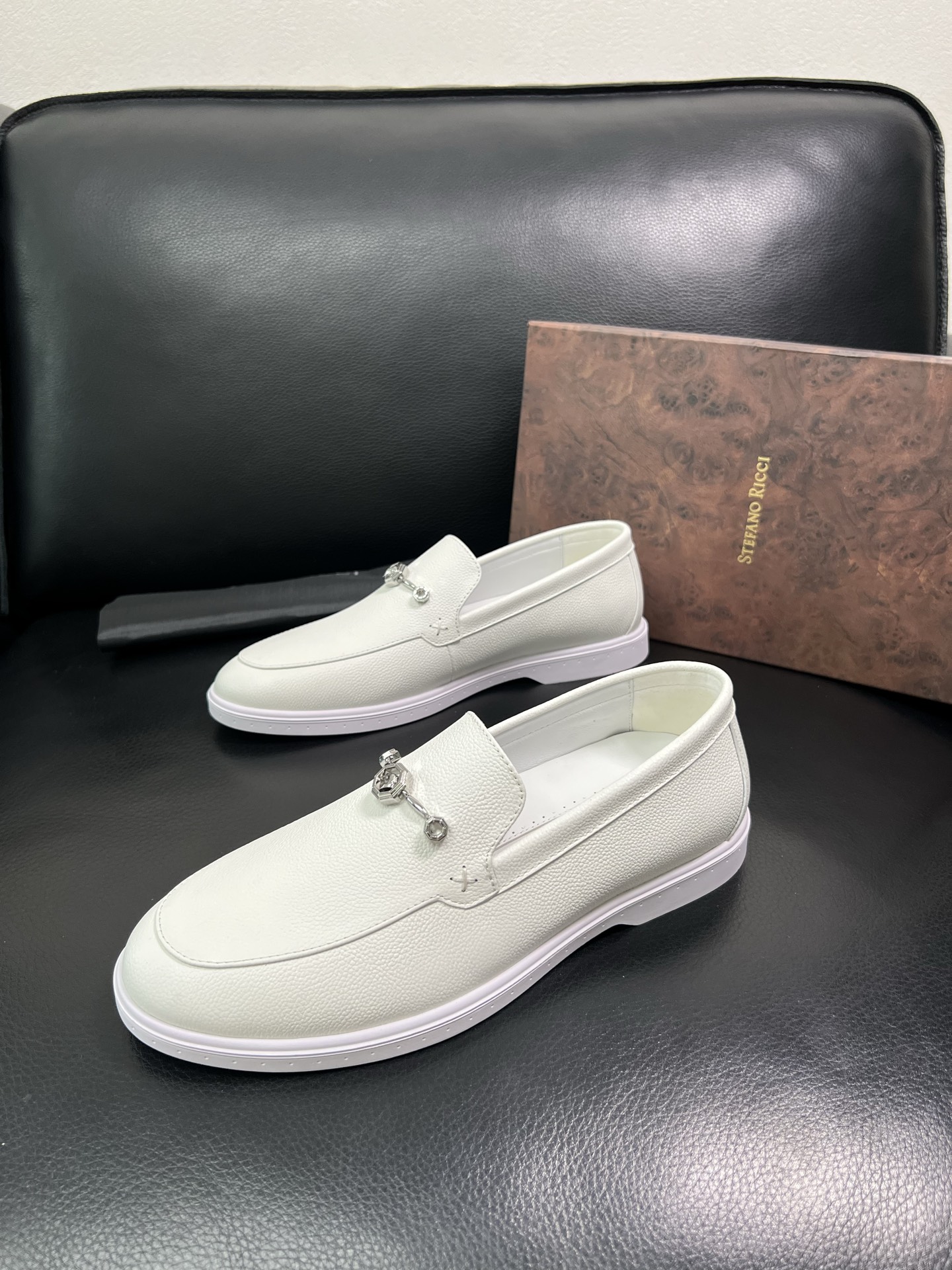 StefanoRicci 顶级代购 史蒂芬 劳尼治 专柜新品同步，鞋面意大利进口牛皮面料，进口水染牛皮内