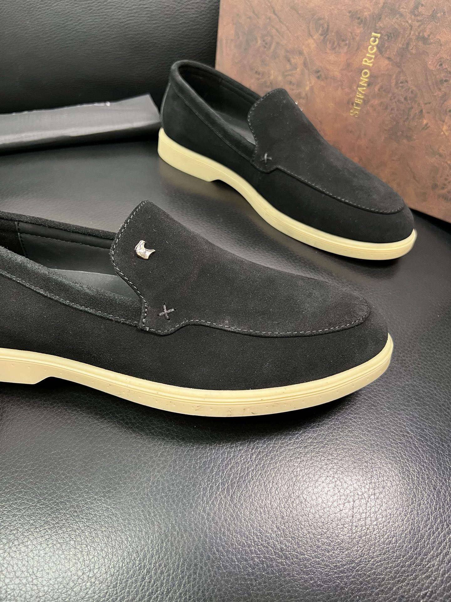 StefanoRicci 顶级代购 史蒂芬 劳尼治 专柜新品同步，鞋面意大利进口牛皮面料，进口水染牛皮内