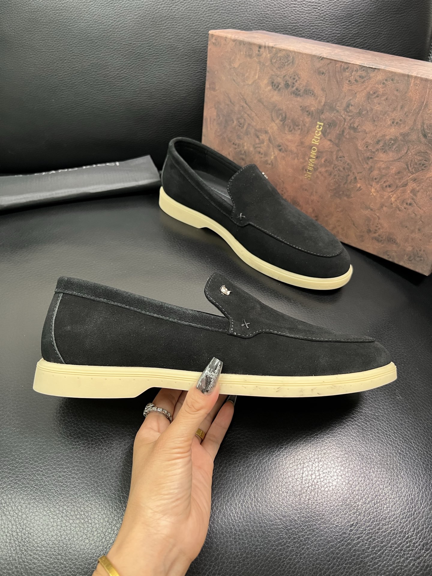 StefanoRicci 顶级代购 史蒂芬 劳尼治 专柜新品同步，鞋面意大利进口牛皮面料，进口水染牛皮内