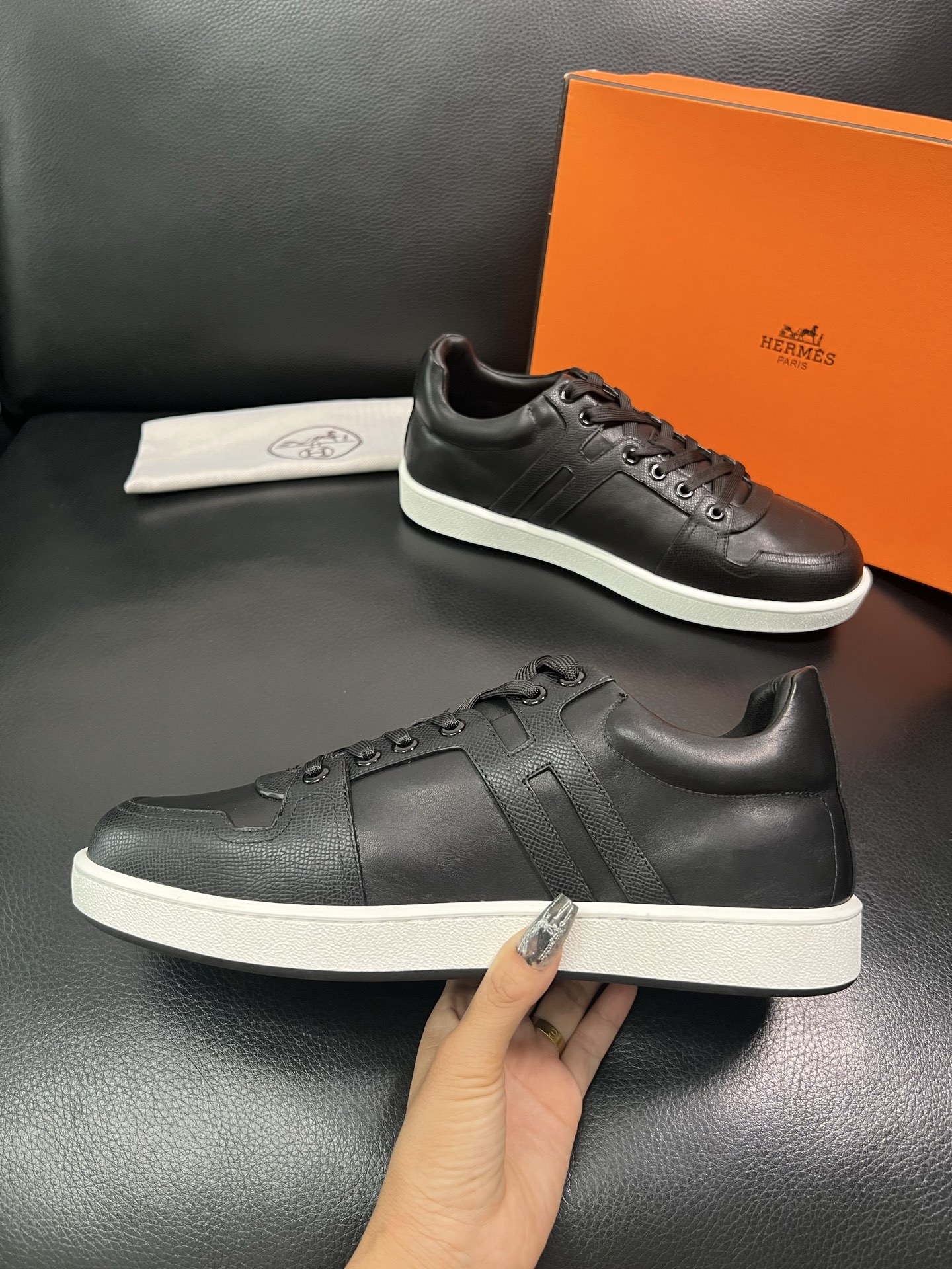Hermes 顶级代购 爱马仕 专柜同步发售原厂配置，意大利进口原版牛皮面料，高品质拼接工艺，全进口水染