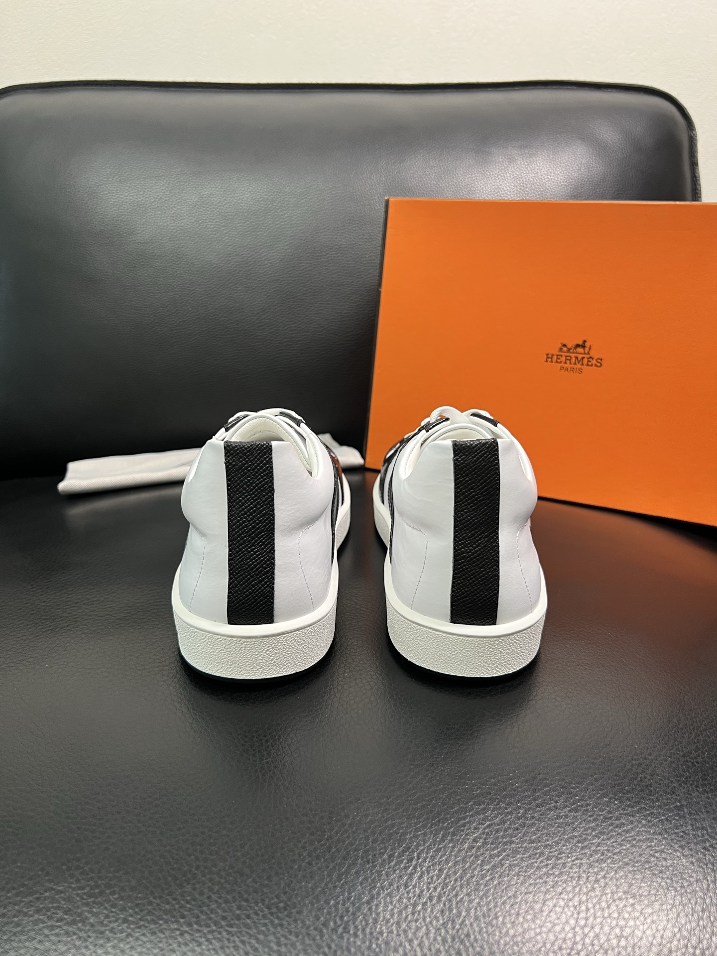 Hermes 顶级代购 爱马仕 专柜同步发售原厂配置，意大利进口原版牛皮面料，高品质拼接工艺，全进口水染