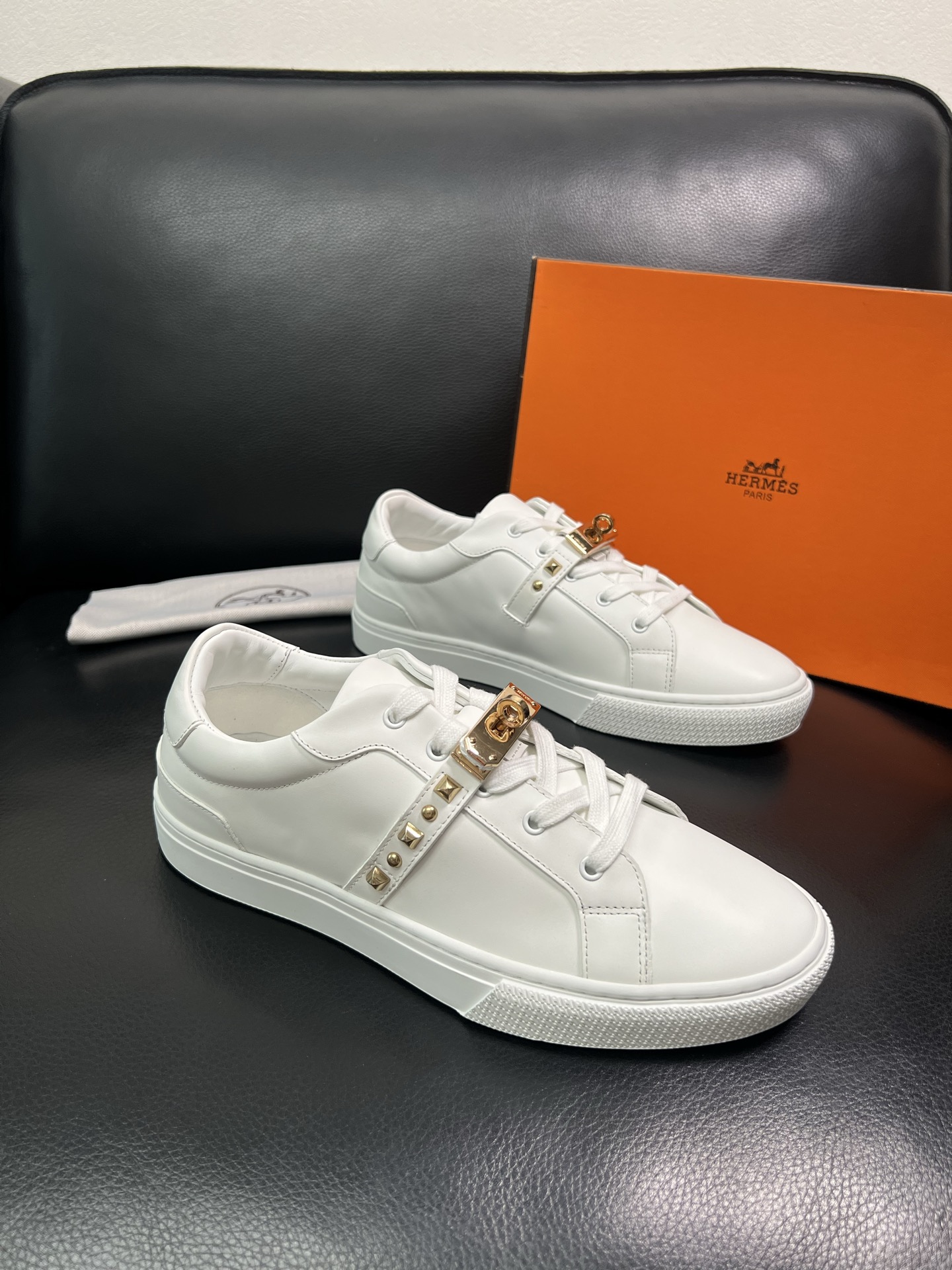 Hermes 顶级代购 爱马仕 专柜同步发售原厂配置，意大利进口原版牛皮面料，高品质拼接工艺，全进口水染