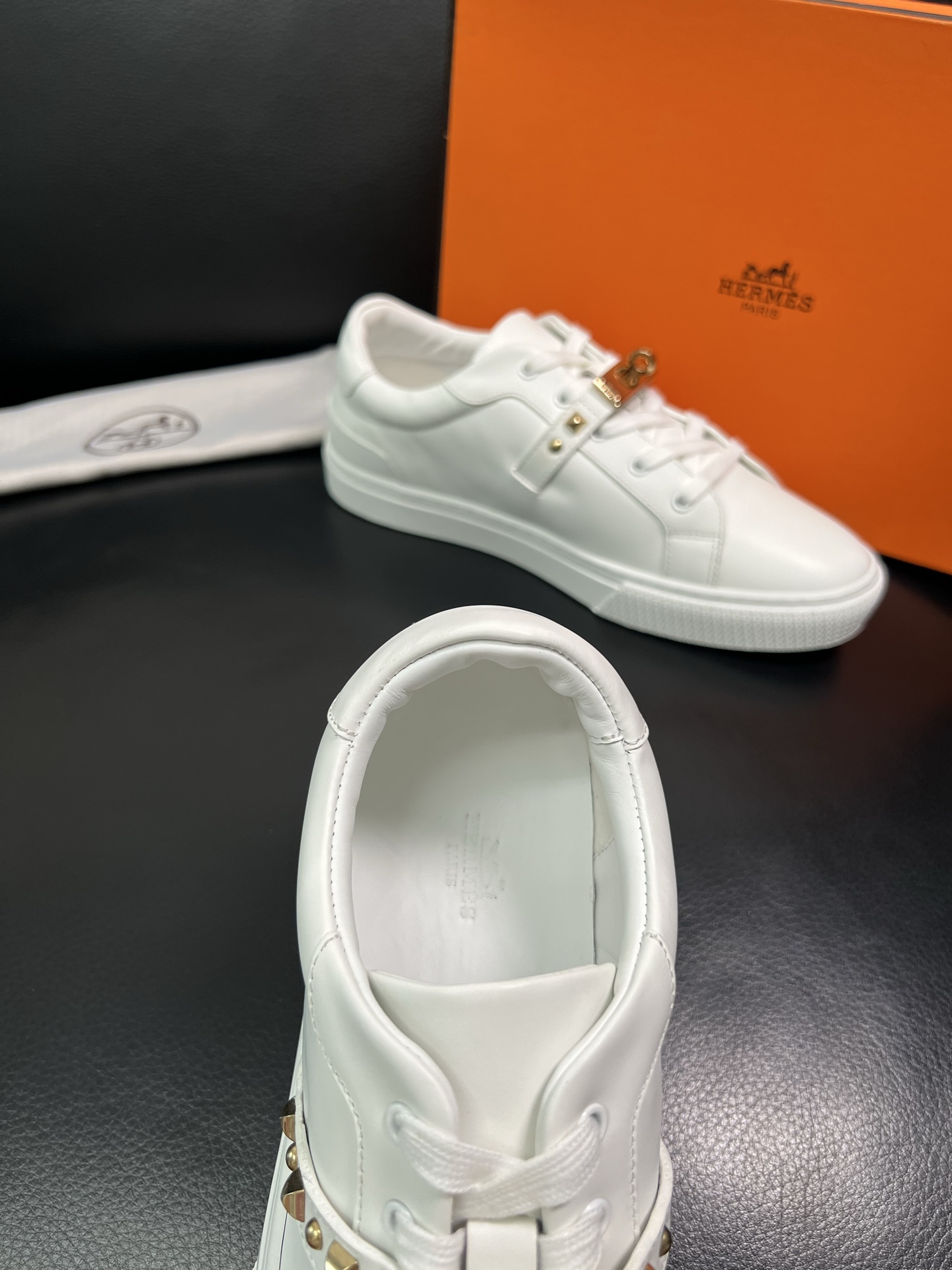 Hermes 顶级代购 爱马仕 专柜同步发售原厂配置，意大利进口原版牛皮面料，高品质拼接工艺，全进口水染