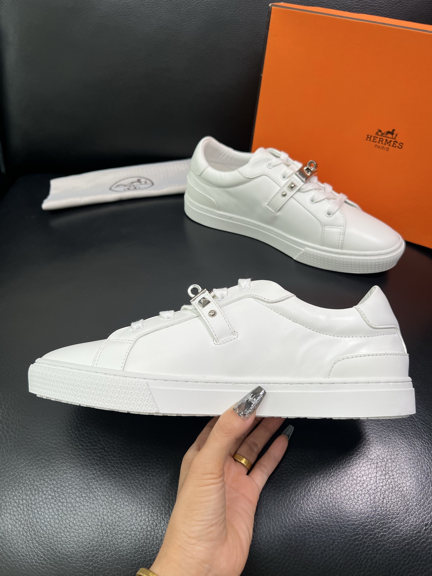 Hermes 顶级代购 爱马仕 专柜同步发售原厂配置，意大利进口原版牛皮面料，高品质拼接工艺，全进口水染