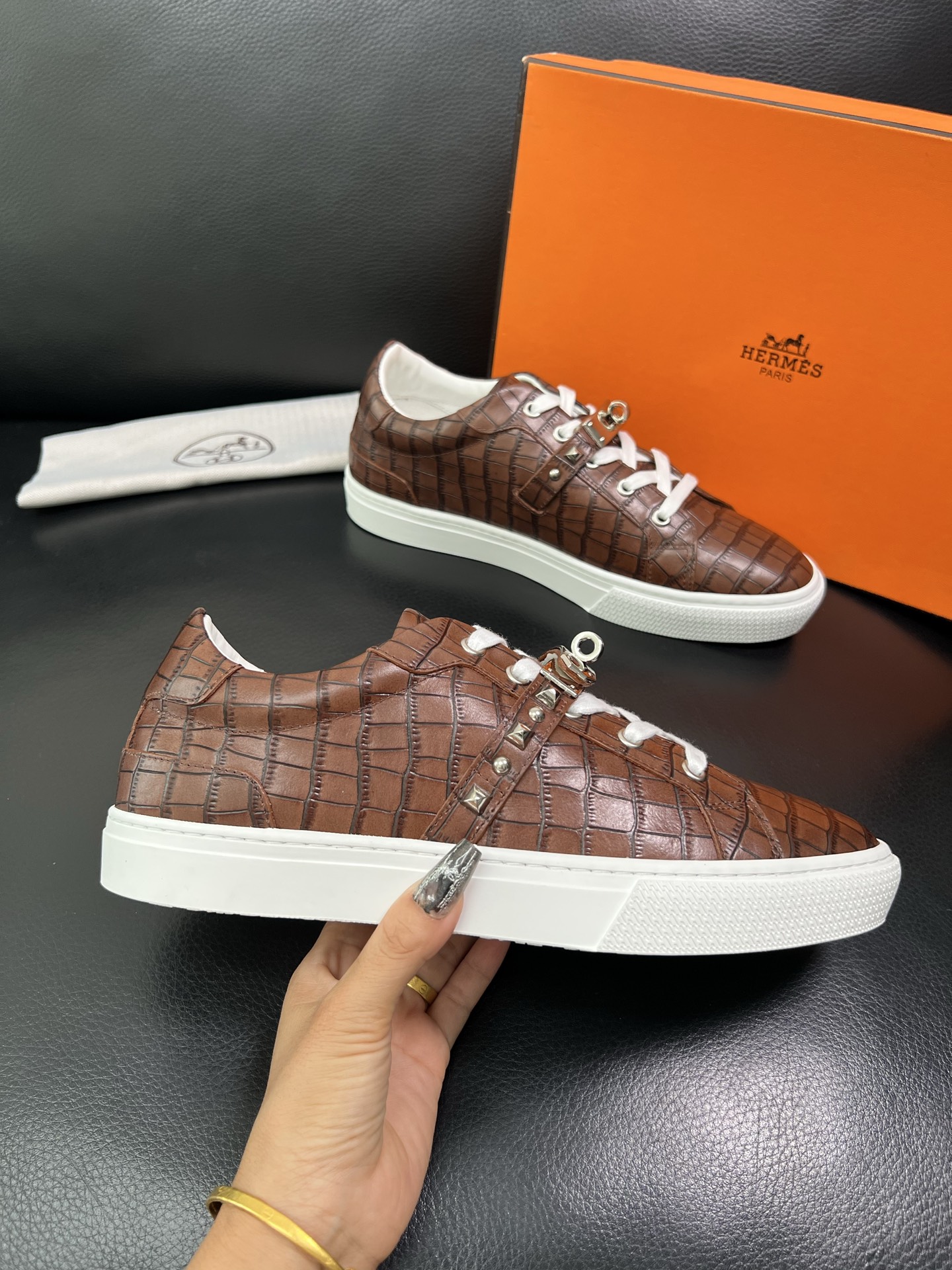 Hermes 顶级代购 爱马仕 专柜同步发售原厂配置，意大利进口原版牛皮面料，高品质拼接工艺，全进口水染