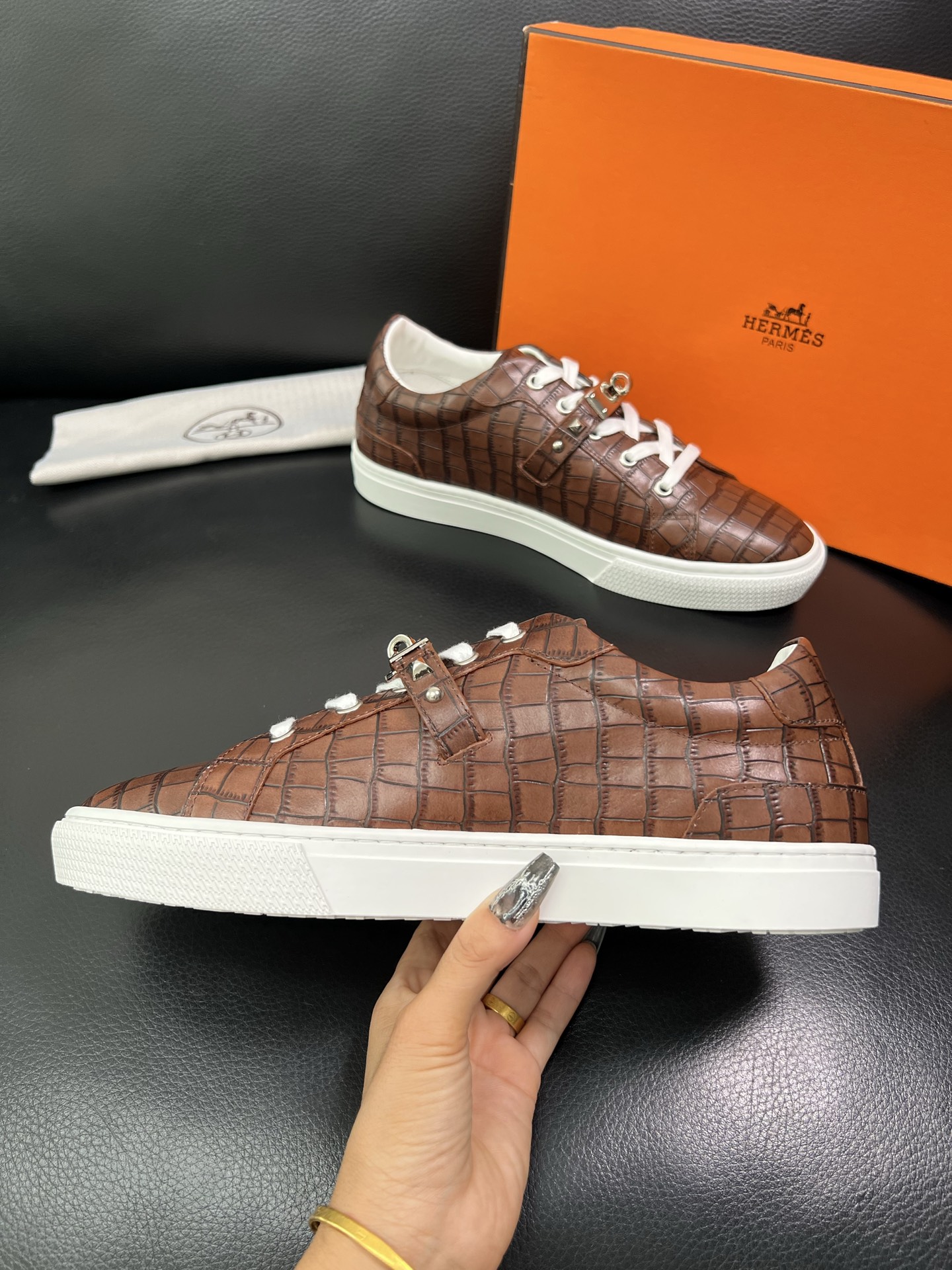 Hermes 顶级代购 爱马仕 专柜同步发售原厂配置，意大利进口原版牛皮面料，高品质拼接工艺，全进口水染