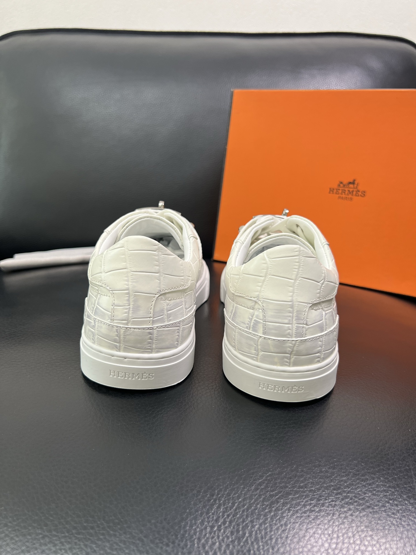 Hermes 顶级代购 爱马仕 专柜同步发售原厂配置，意大利进口原版牛皮面料，高品质拼接工艺，全进口水染