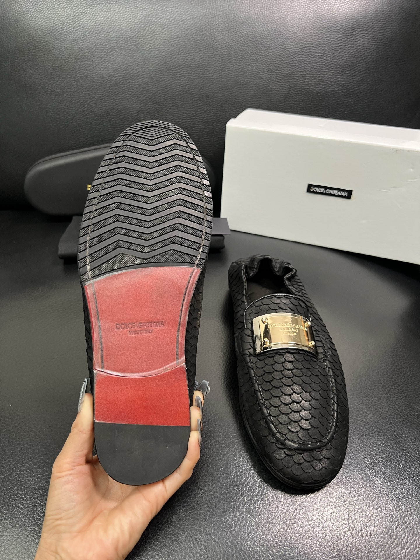 Dolce & Gabbana 顶级代购 杜嘉班纳 钱包鞋 爆款专柜新品同步，鞋面意大利进口牛皮面料，高